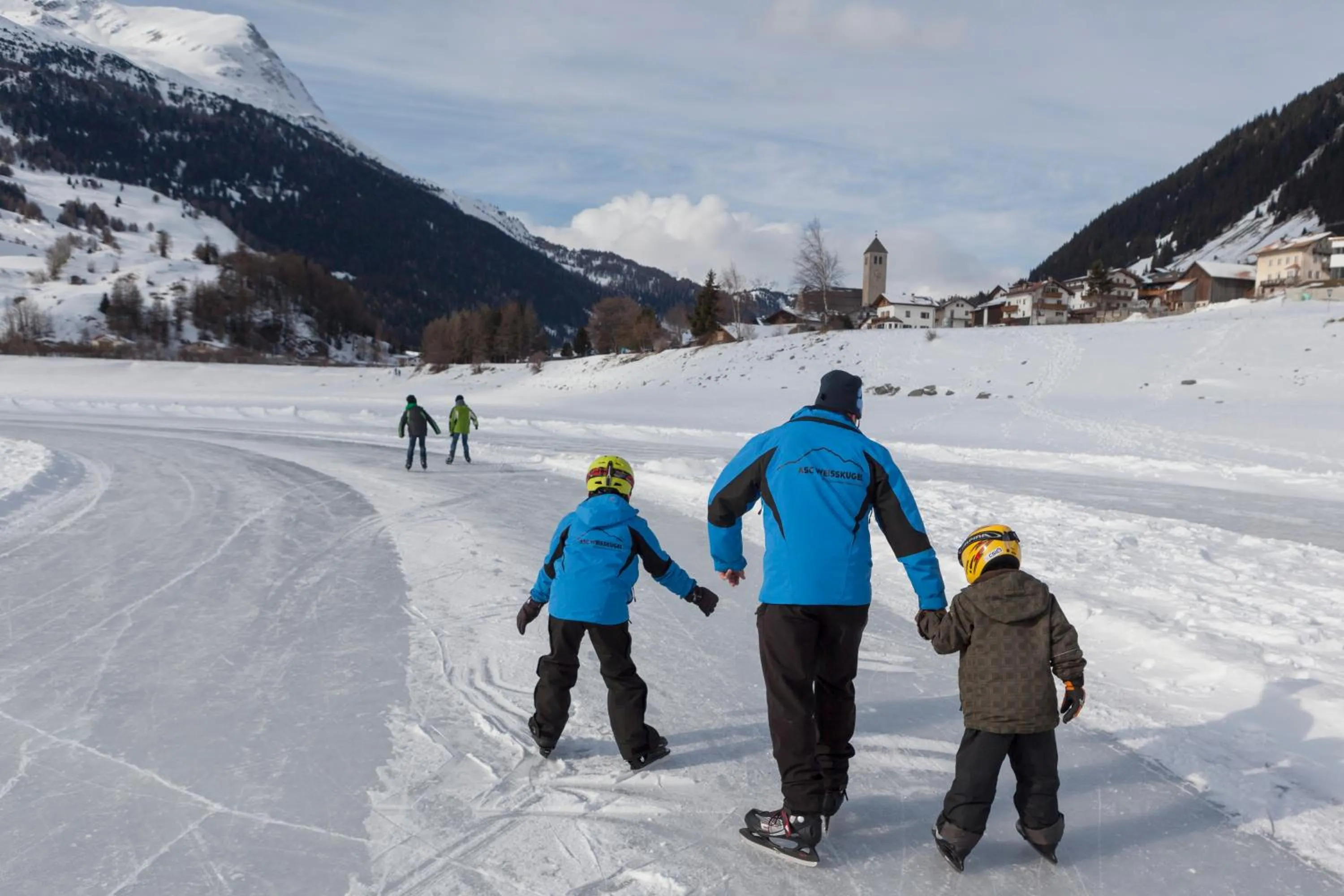 People in DAS GERSTL Family Retreat