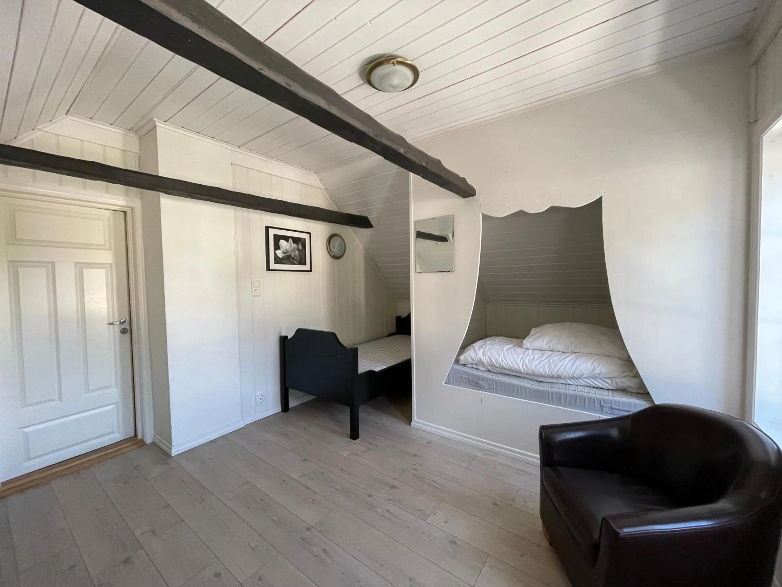 Photo of the whole room in Jondal Hotel