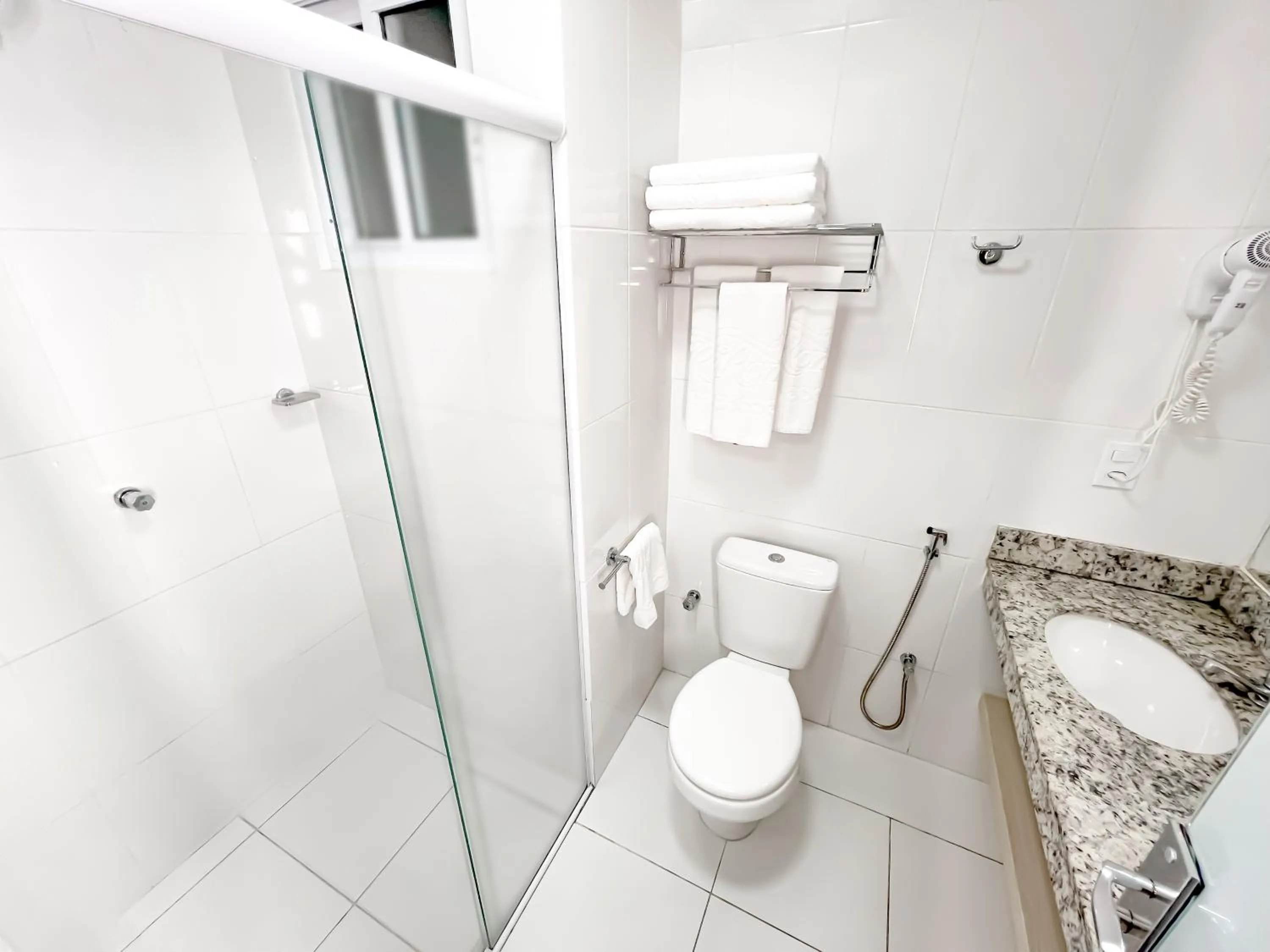 Bathroom in diRoma Spazzio direto com o Grupo diRoma com acesso ao Acqua Park e Café da manhã