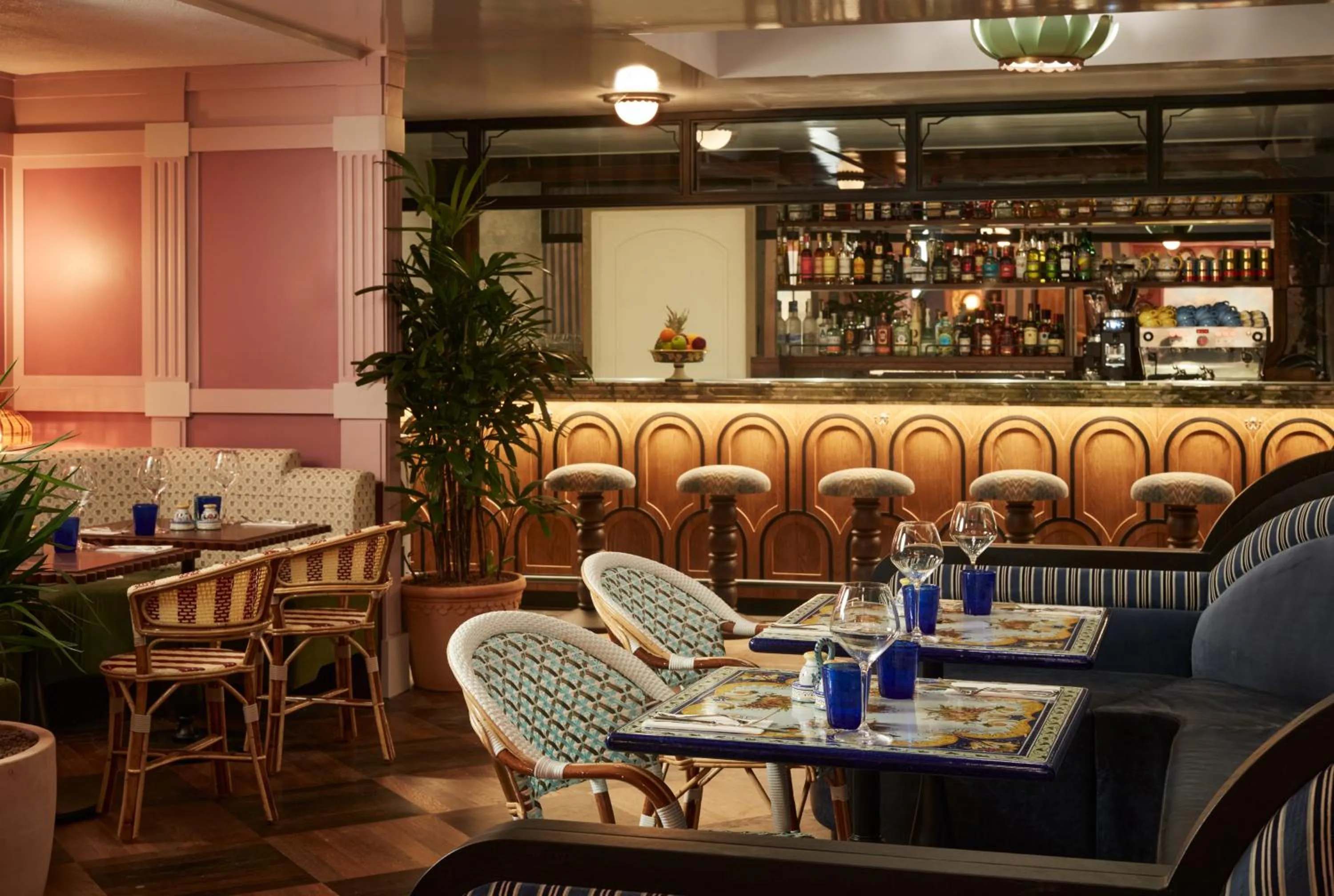 Restaurant/places to eat in The Hoxton, Edinburgh