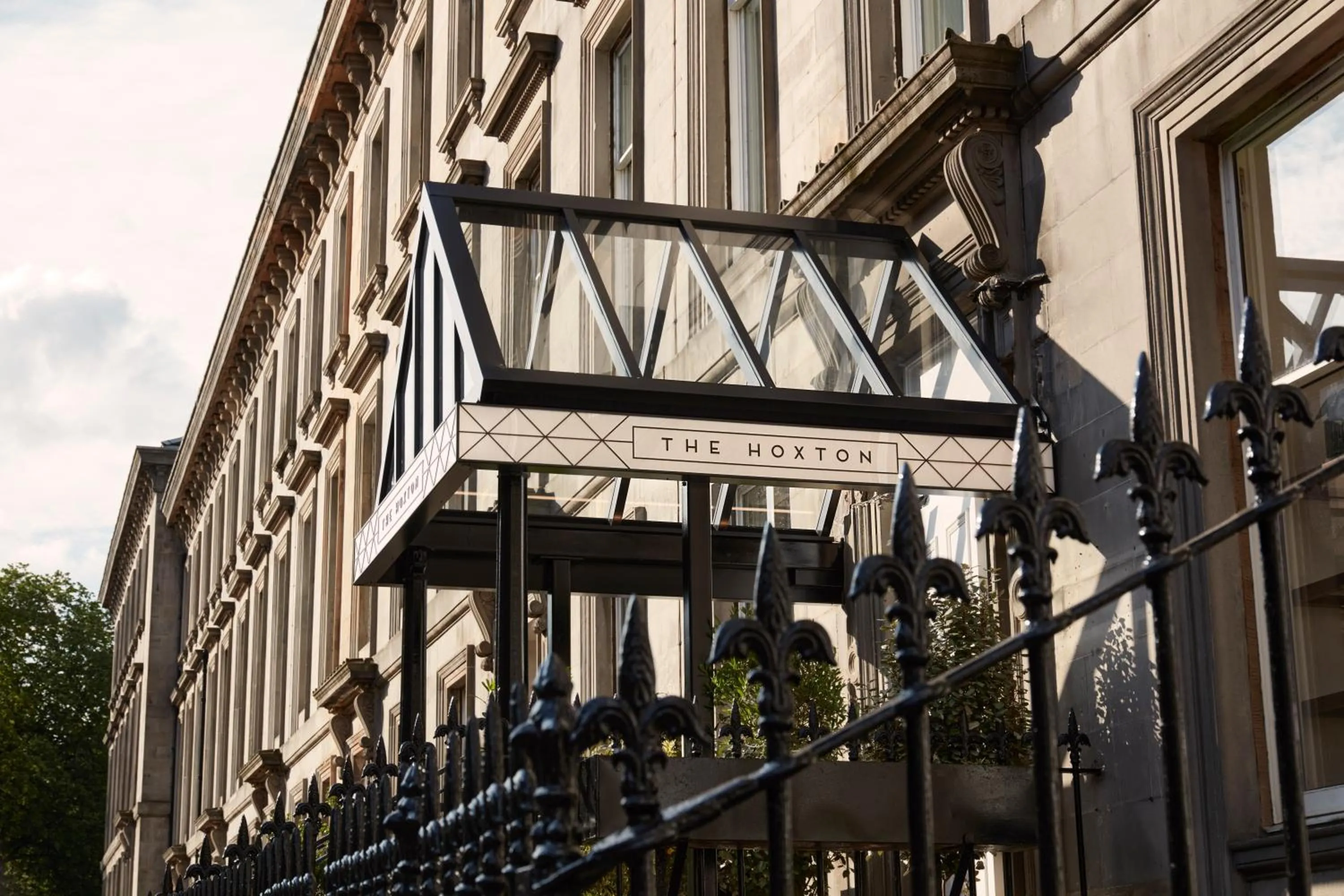 Property building in The Hoxton, Edinburgh