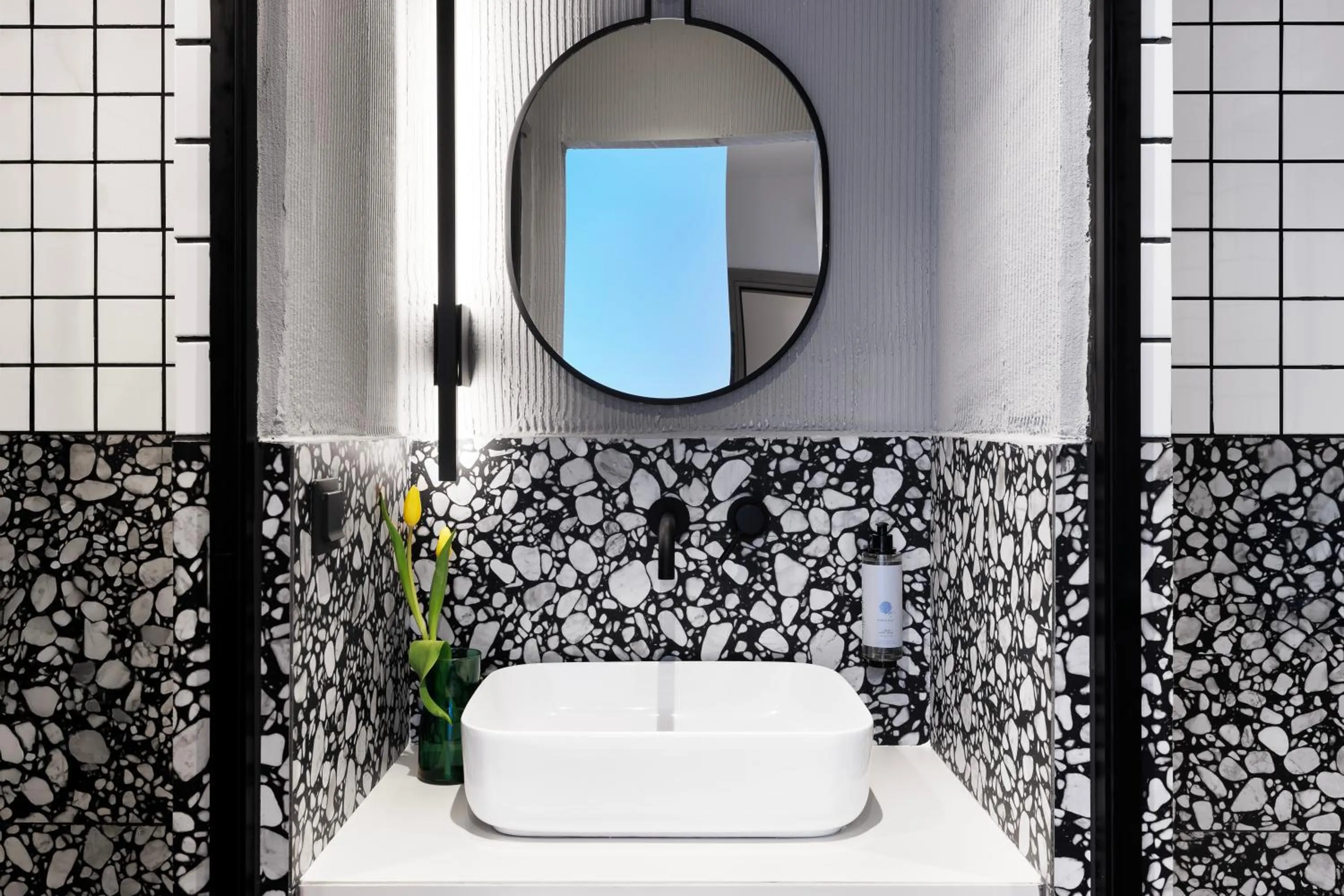 Bathroom in Retroverse Eccentric Stay