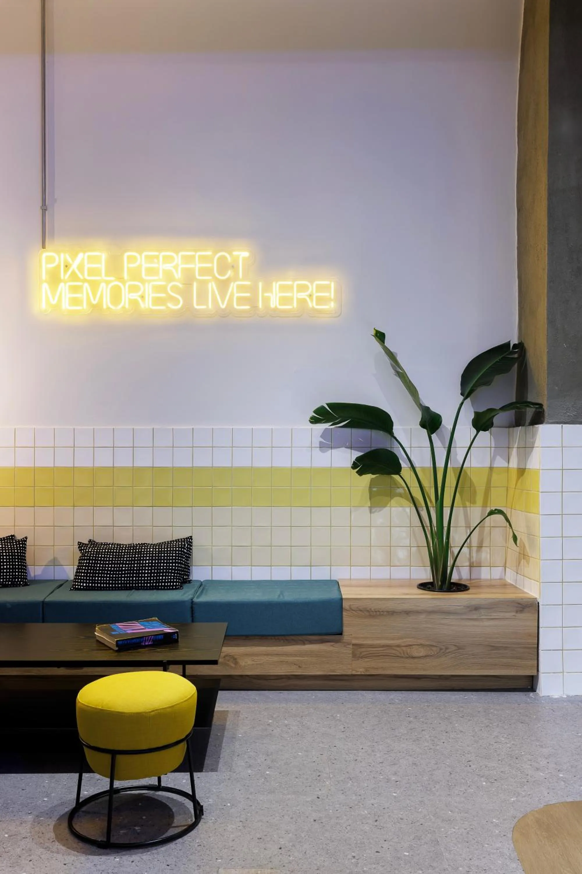 Living room in Retroverse Eccentric Stay