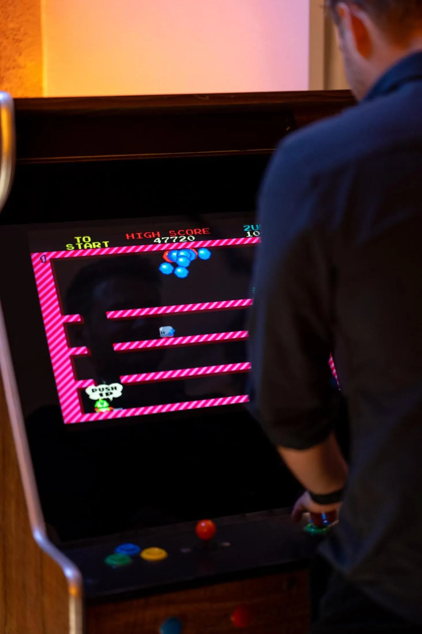 Communal lounge/ TV room in Retroverse Eccentric Stay