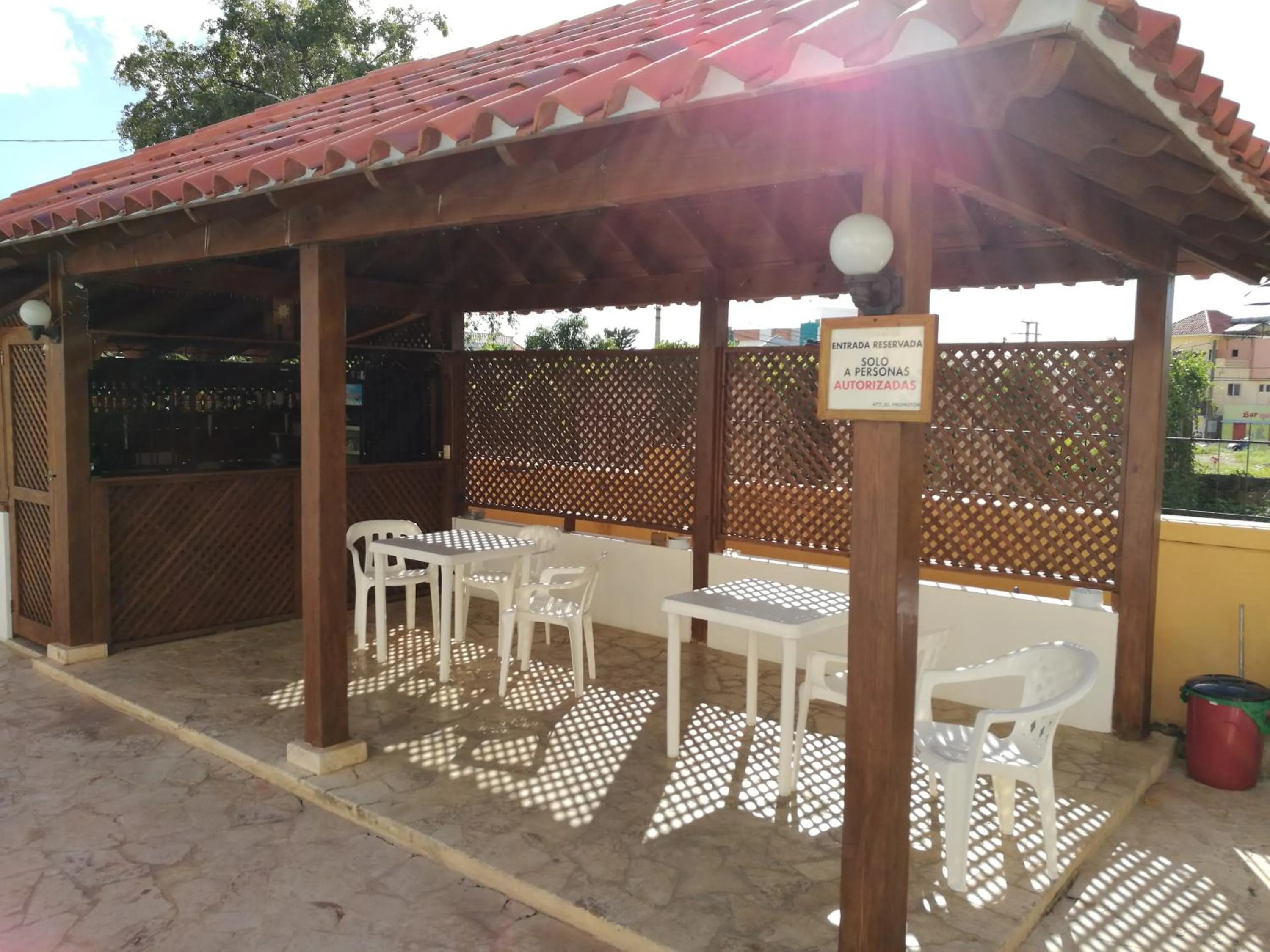 Restaurant/places to eat in Tropical Caribe