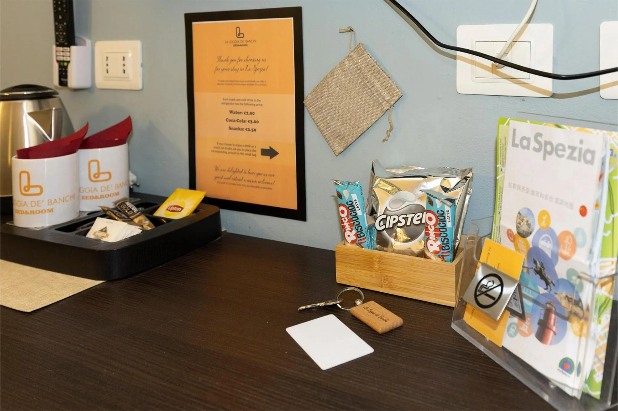 Coffee/tea facilities in La Loggia de' Banchi