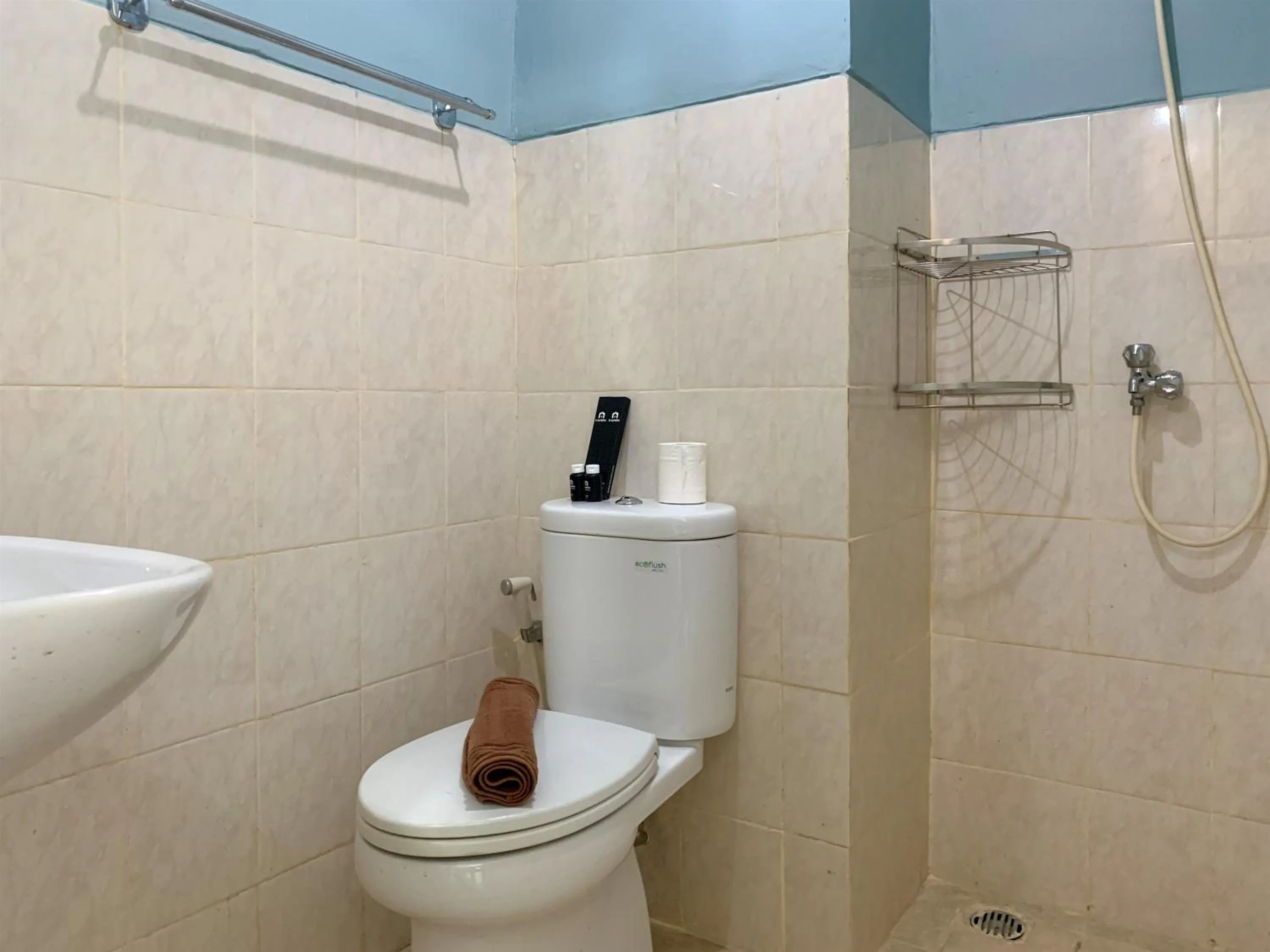 Cozy Studio at Park View Condominium Apartment By Travelio