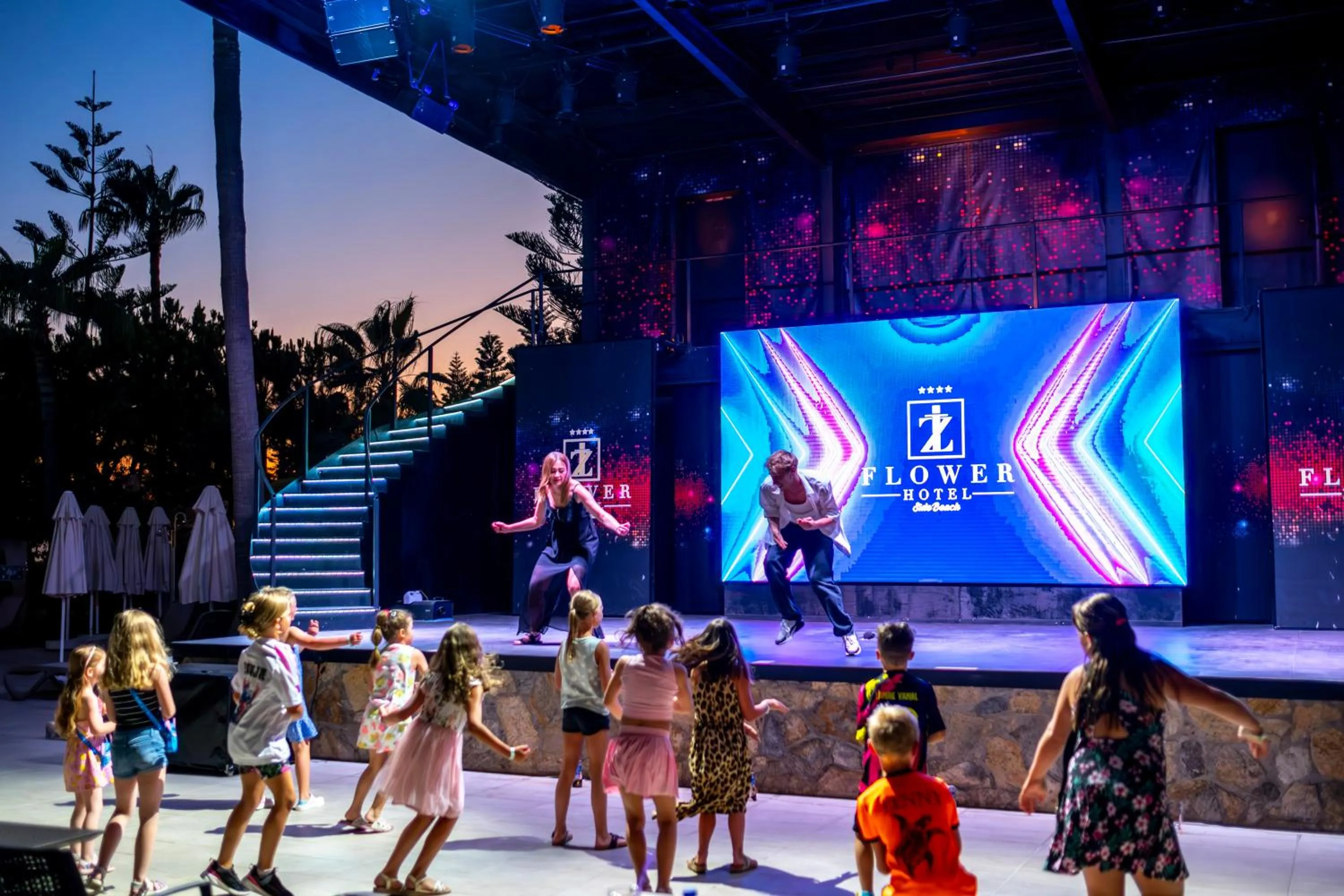 Iz Flower Side Beach Hotel