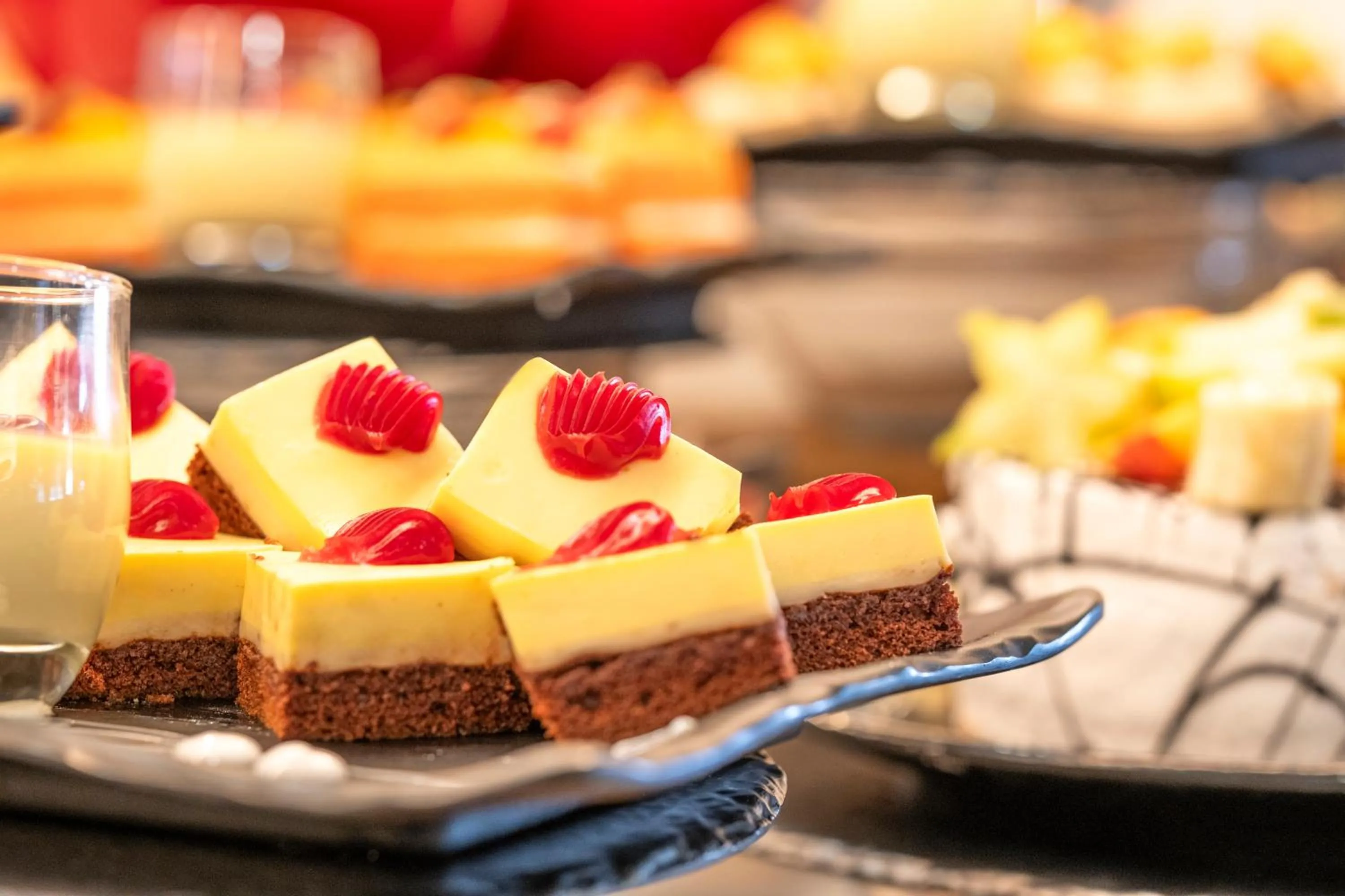 Iz Flower Side Beach Hotel