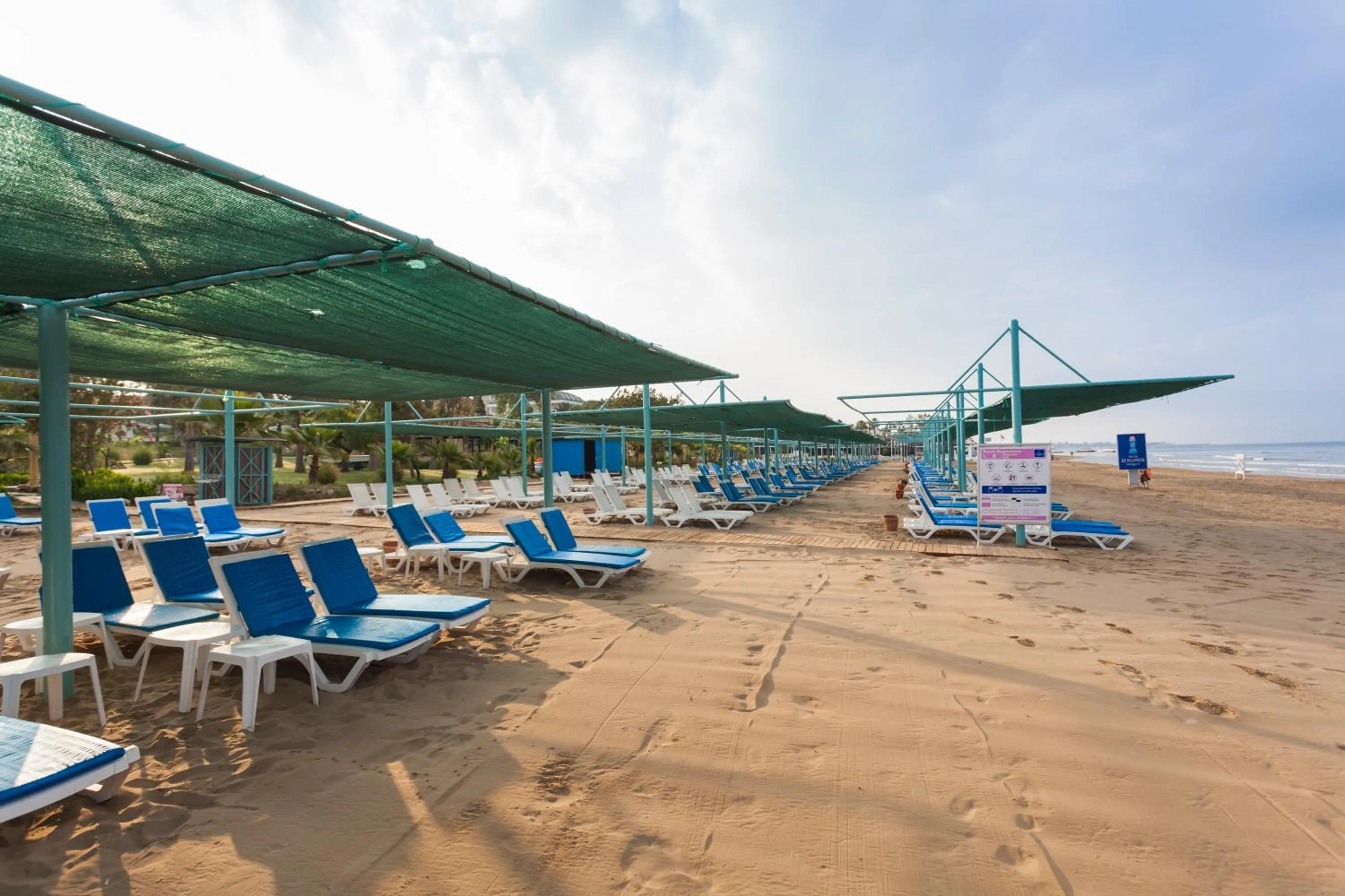 Beach in Iz Flower Side Beach Hotel