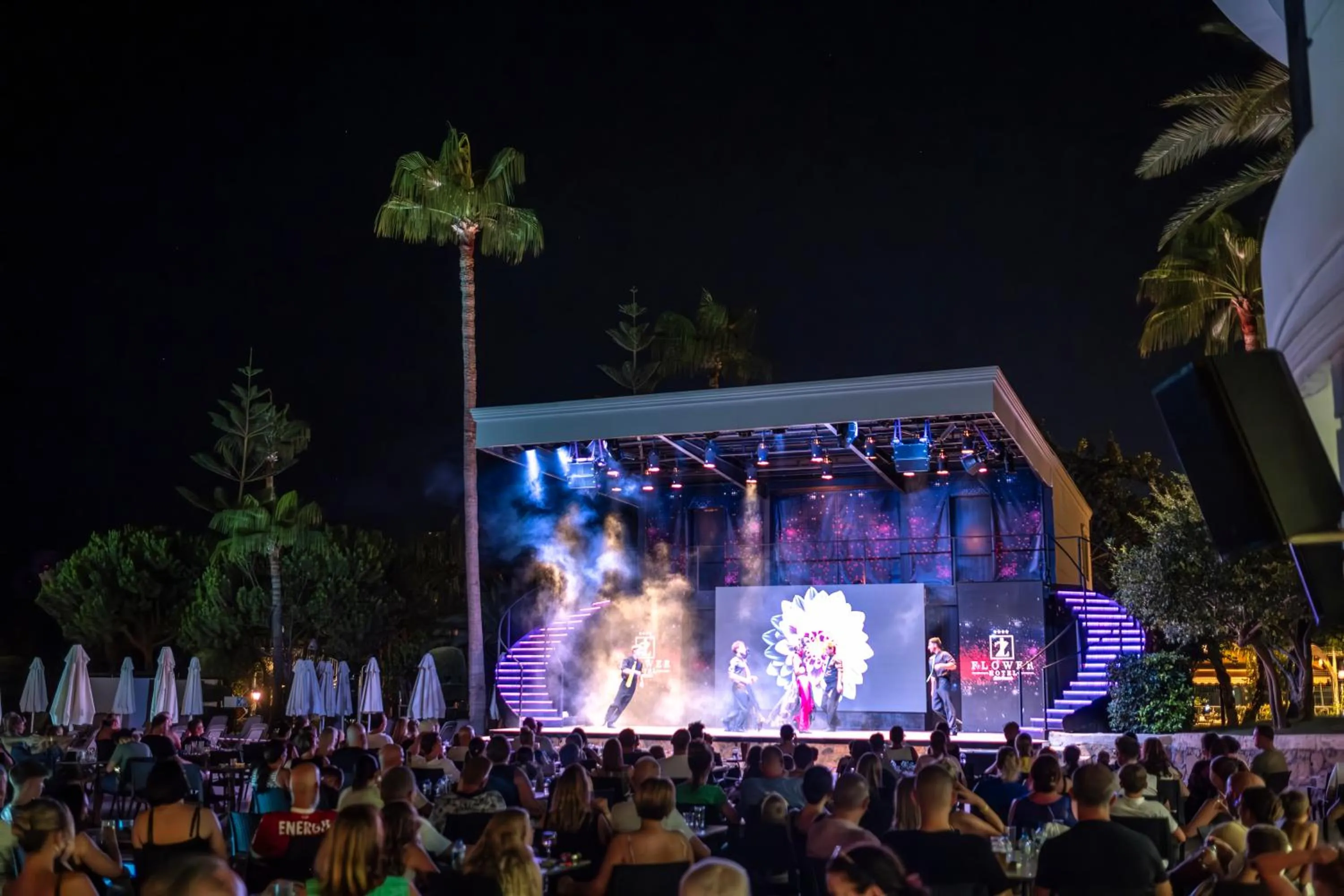 Iz Flower Side Beach Hotel