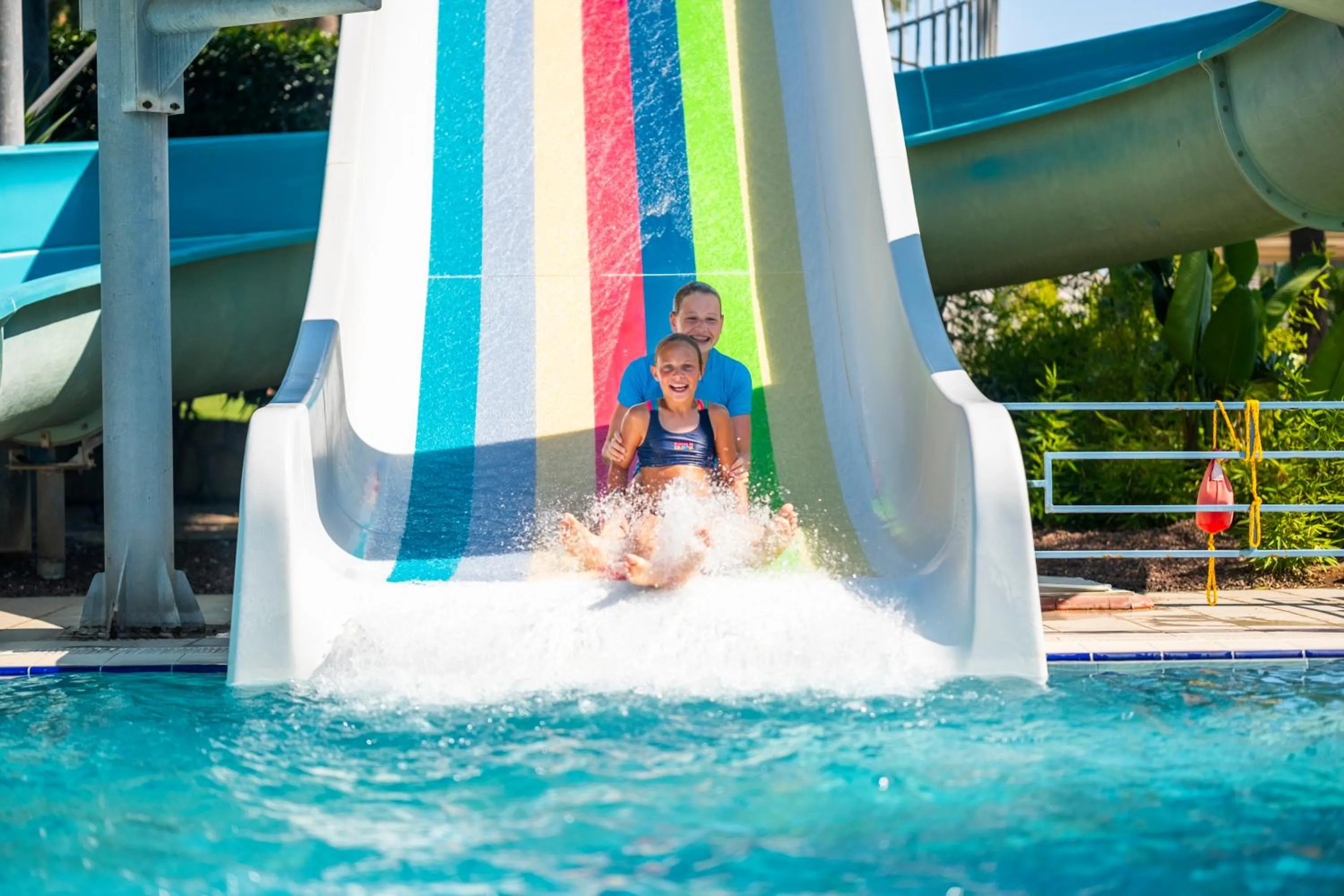 Iz Flower Side Beach Hotel