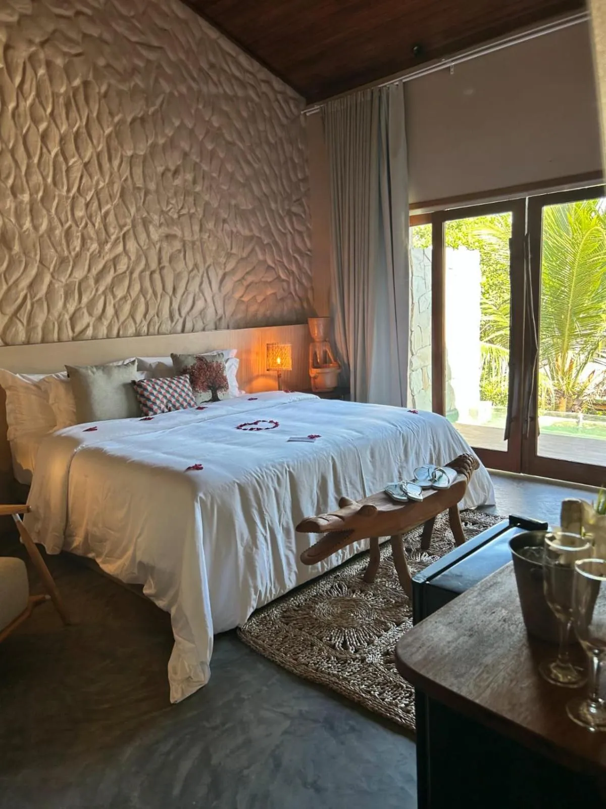 Bed in Villa Pantai Boutique Hotel Atins