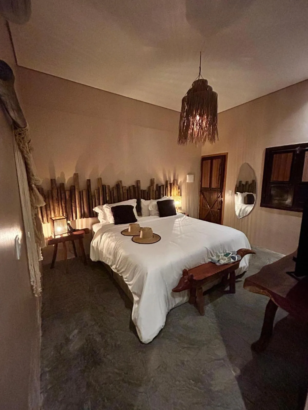 Bed in Villa Pantai Boutique Hotel Atins