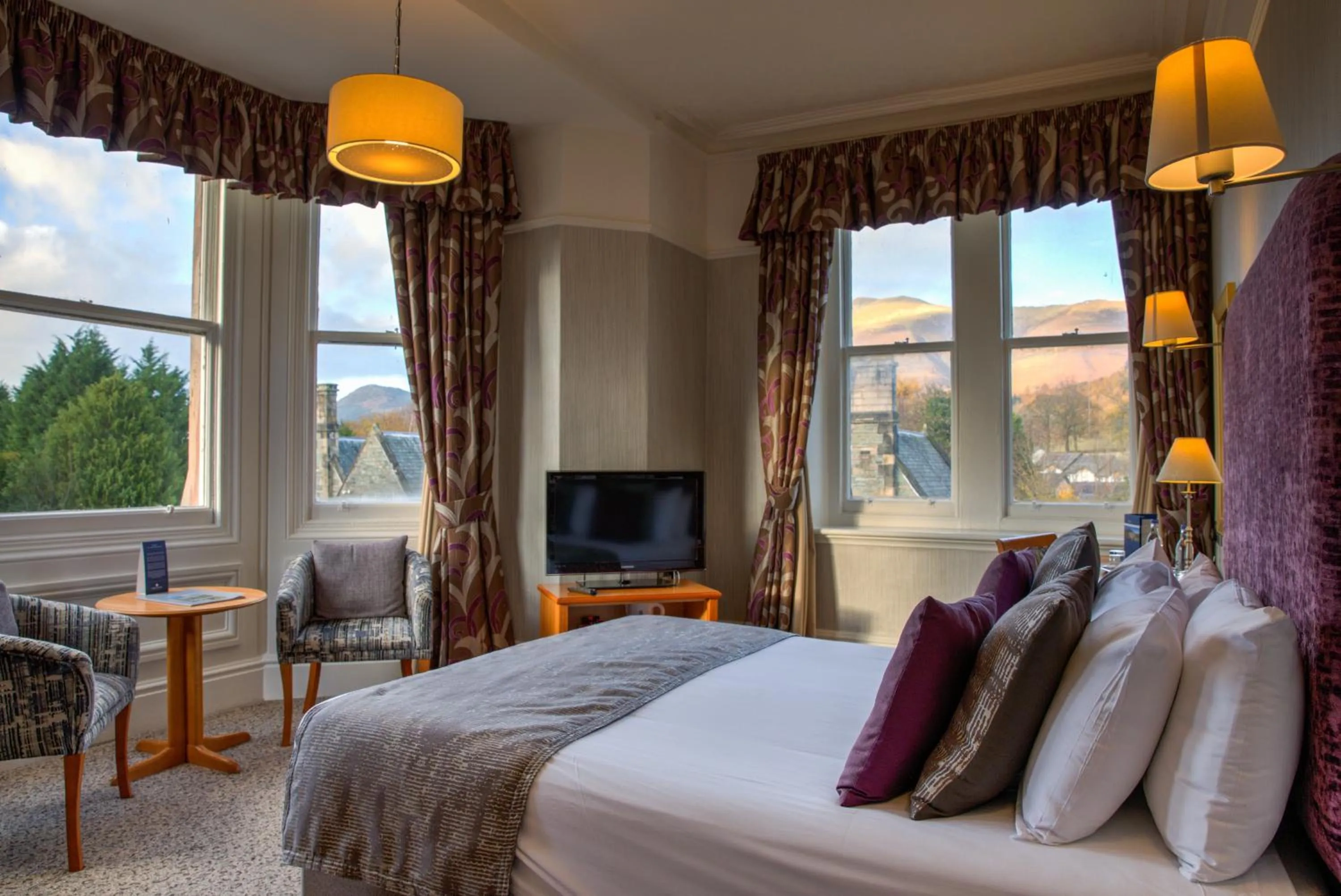 Bedroom, Bed in Keswick Country House Hotel
