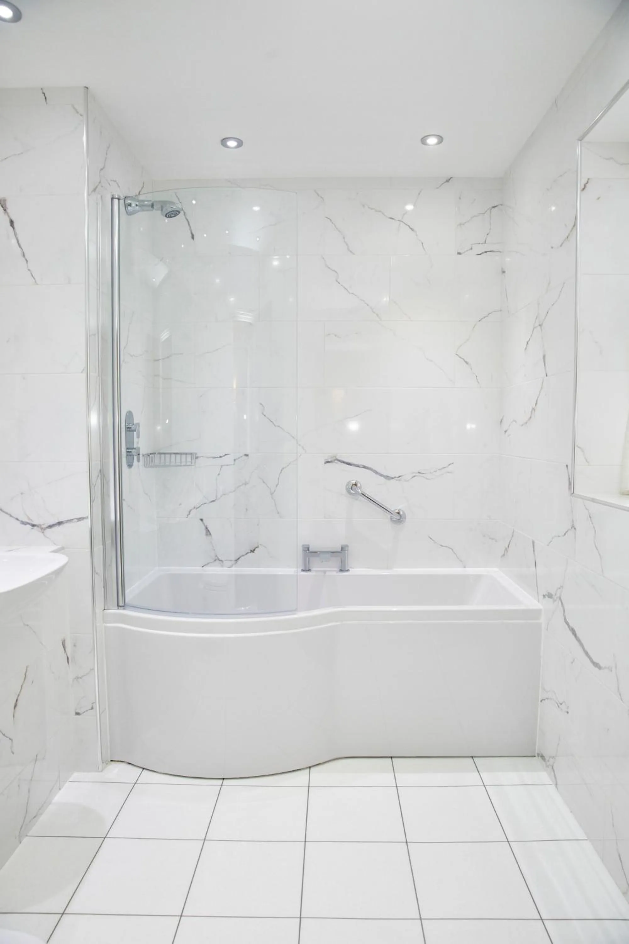 Bathroom in Skiddaw Hotel