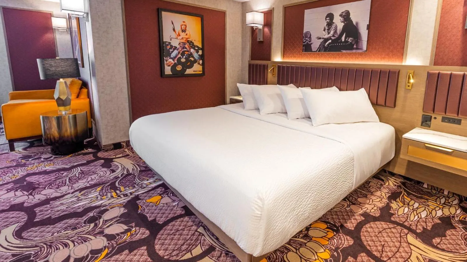 Bed in JAG Boutique Hotel