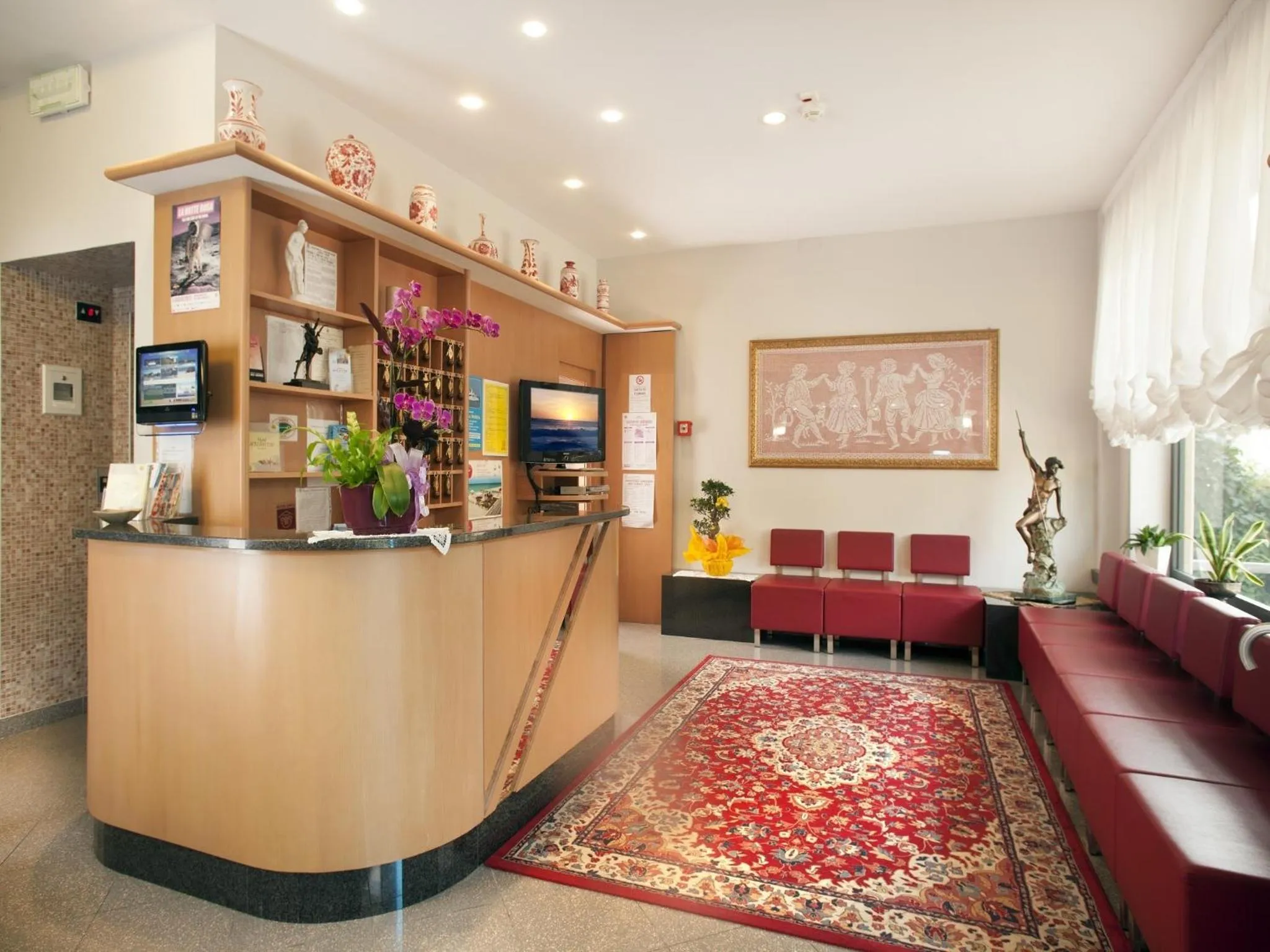 Library in Hotel Atlantic