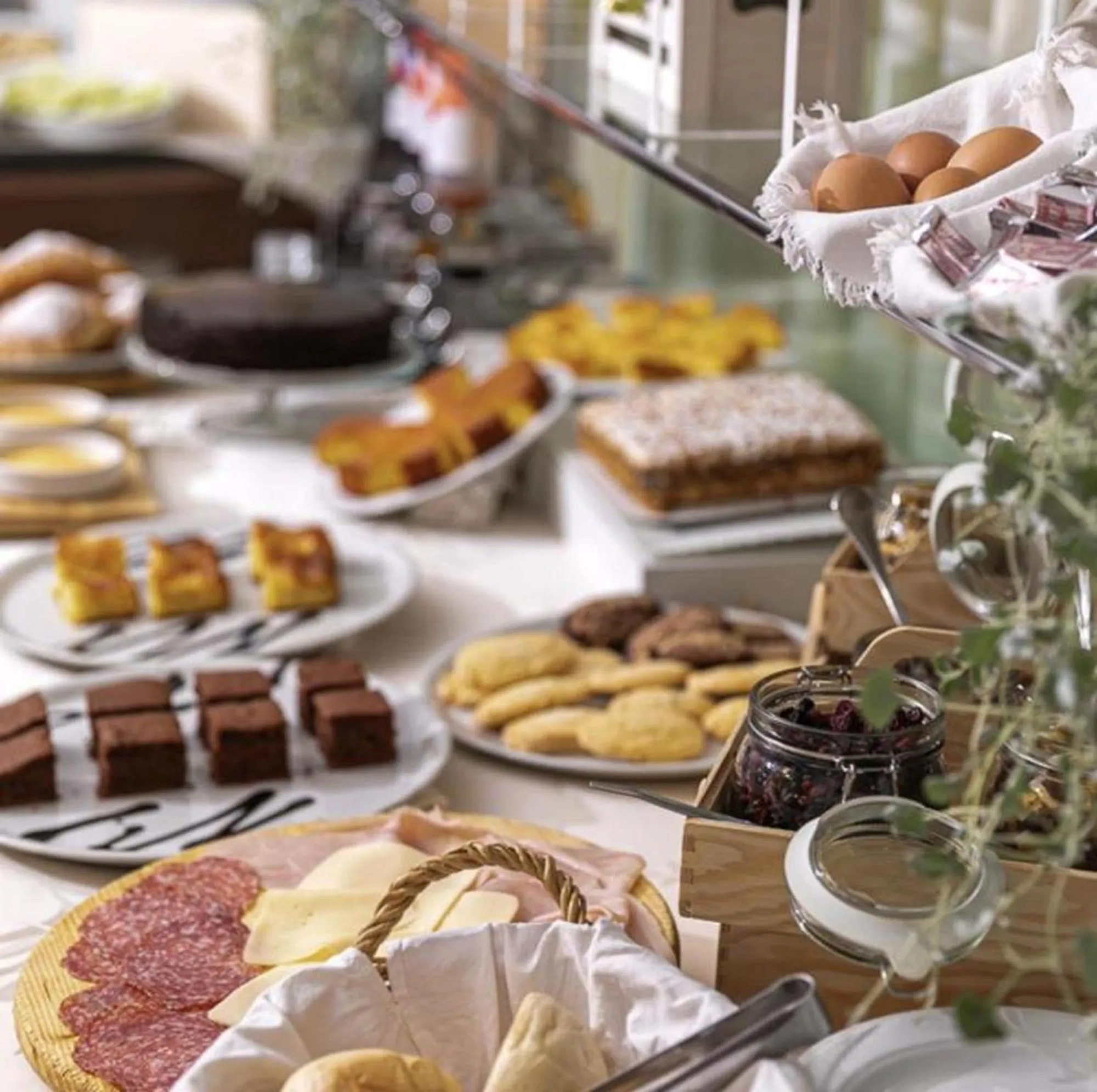 Breakfast in Hotel Atlantic