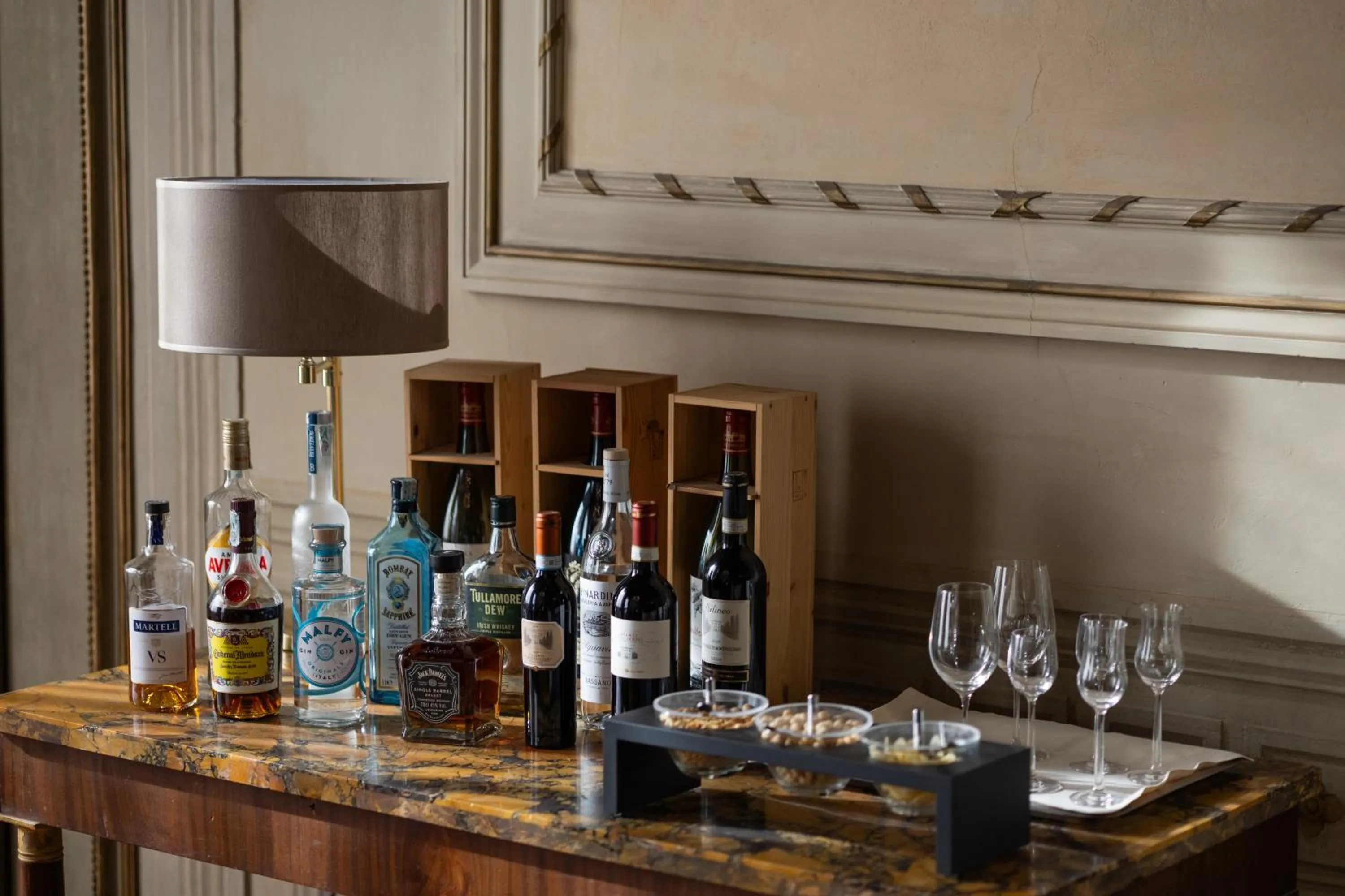 Food and drinks in Leone Blu Suites | UNA Esperienze