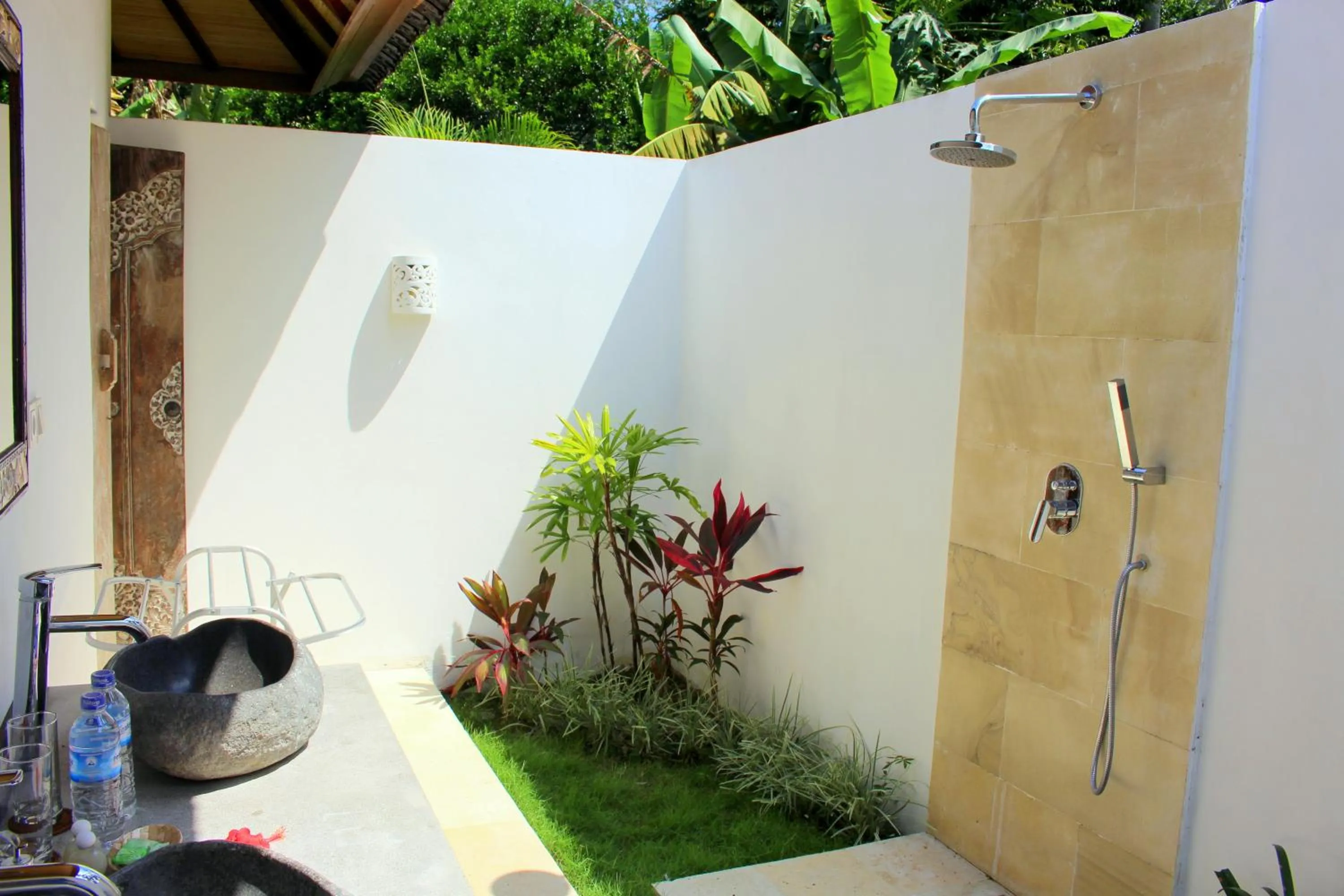 Shower in Uma Kama Villa
