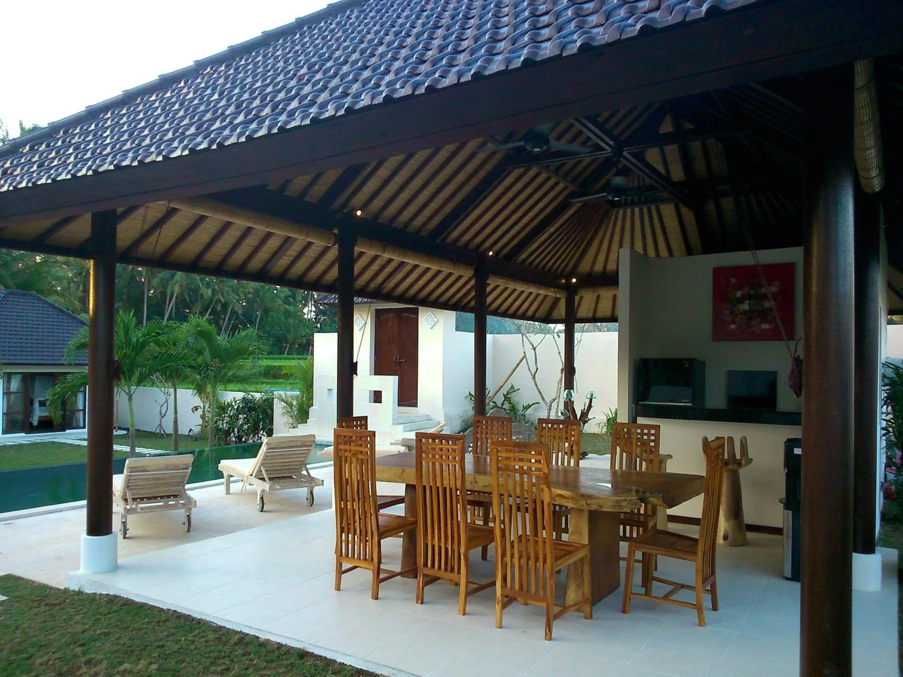 Property building in Uma Kama Villa