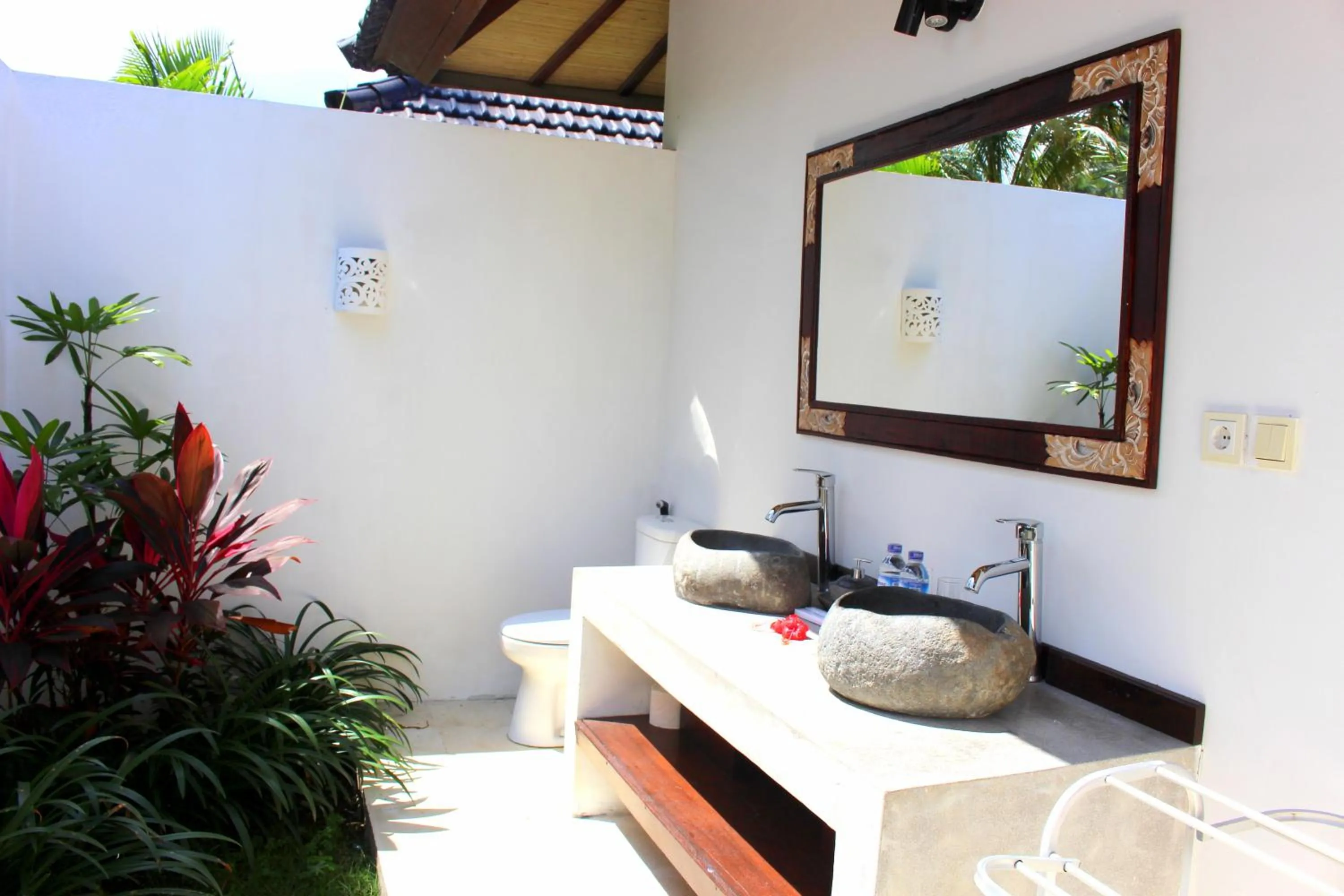 Shower in Uma Kama Villa