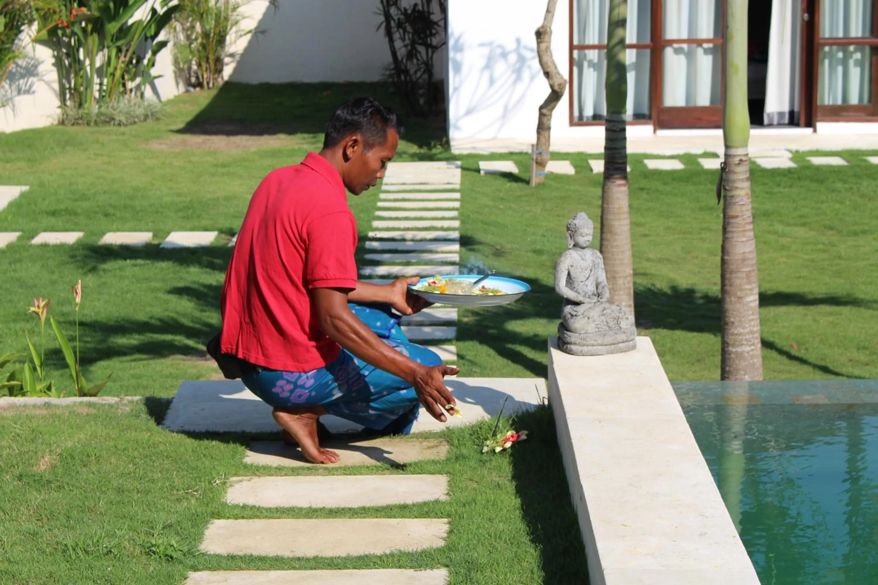 Staff in Uma Kama Villa