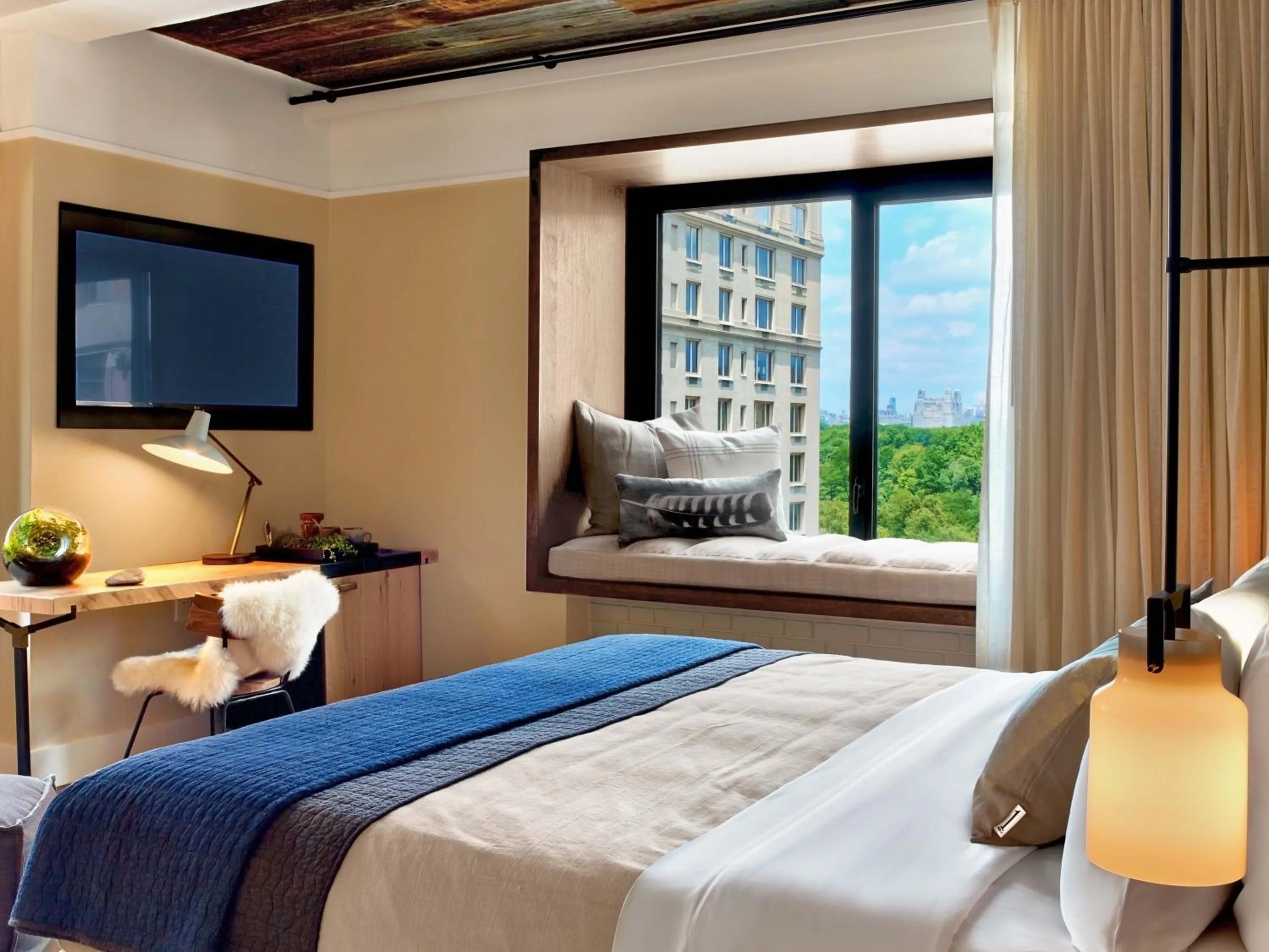 Spring, Bed in 1 Hotel Central Park