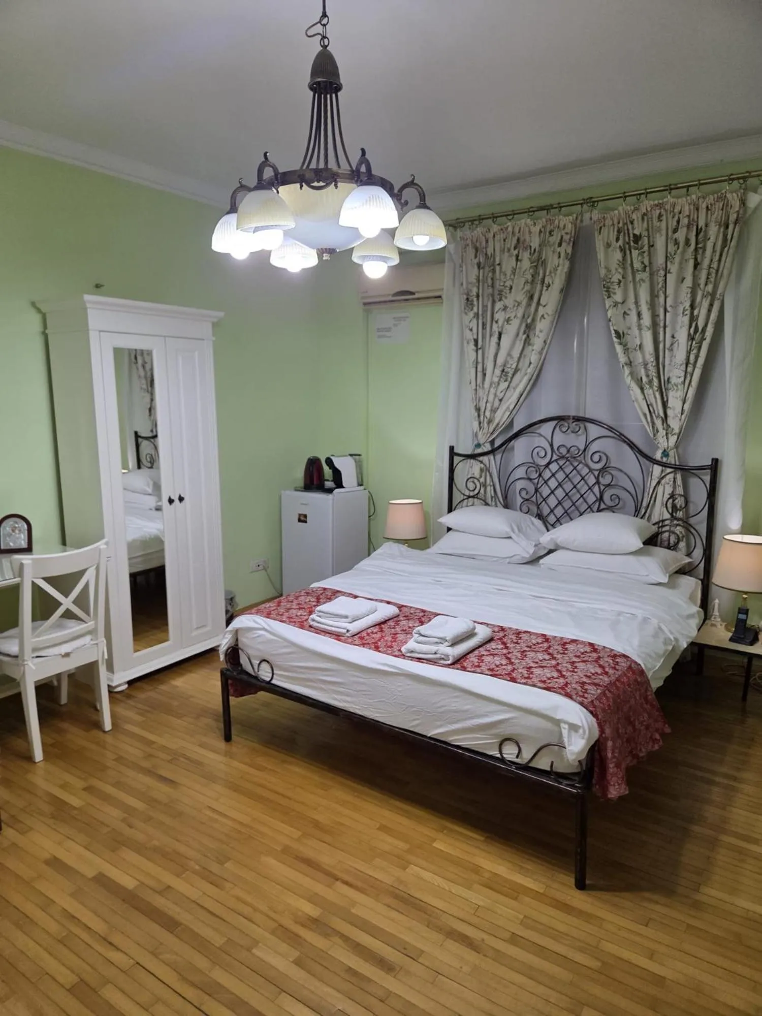 Bed in Bucharest Boutique Accommodation by Hotels