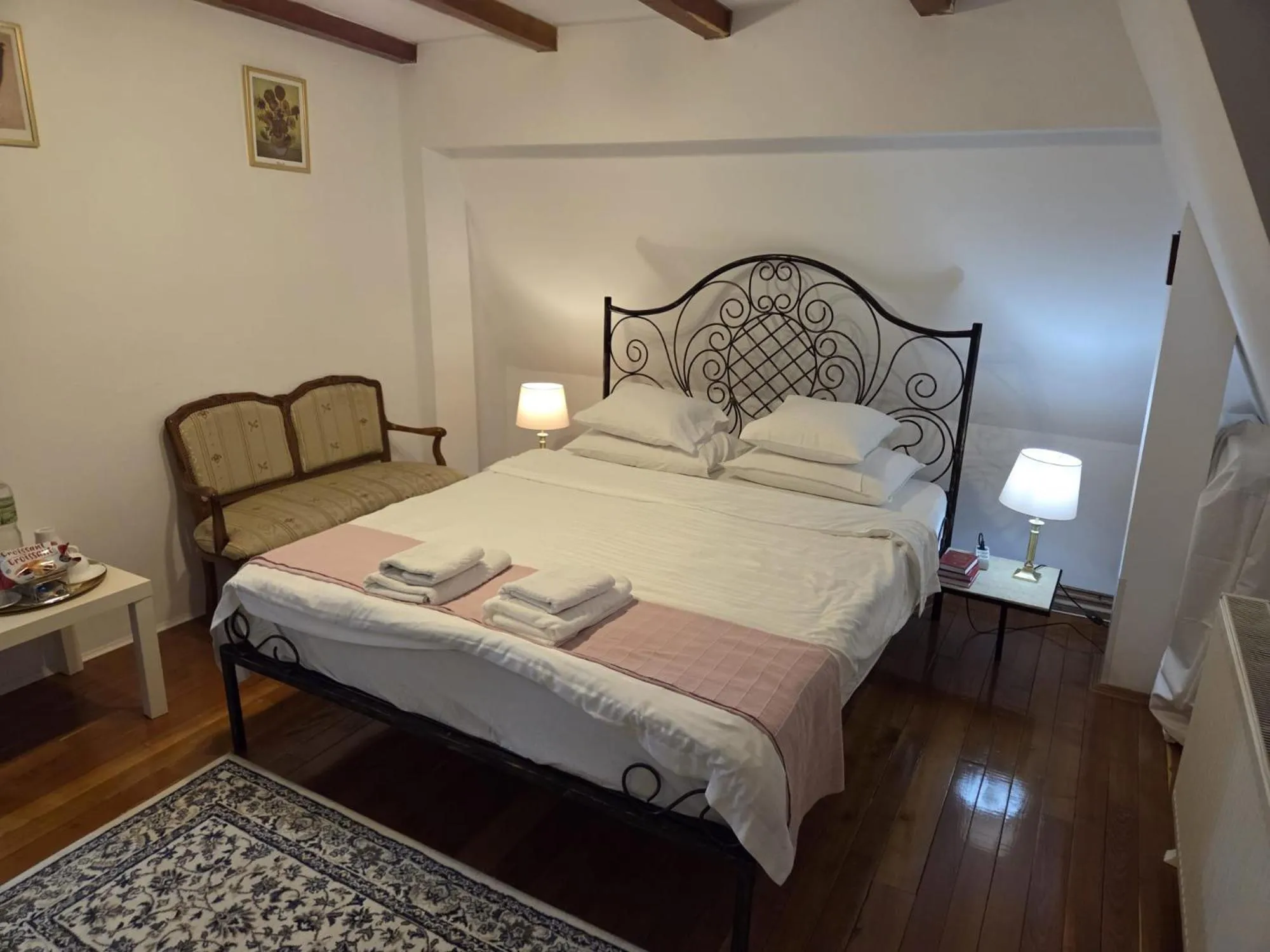 Bed in Bucharest Boutique Accommodation by Hotels