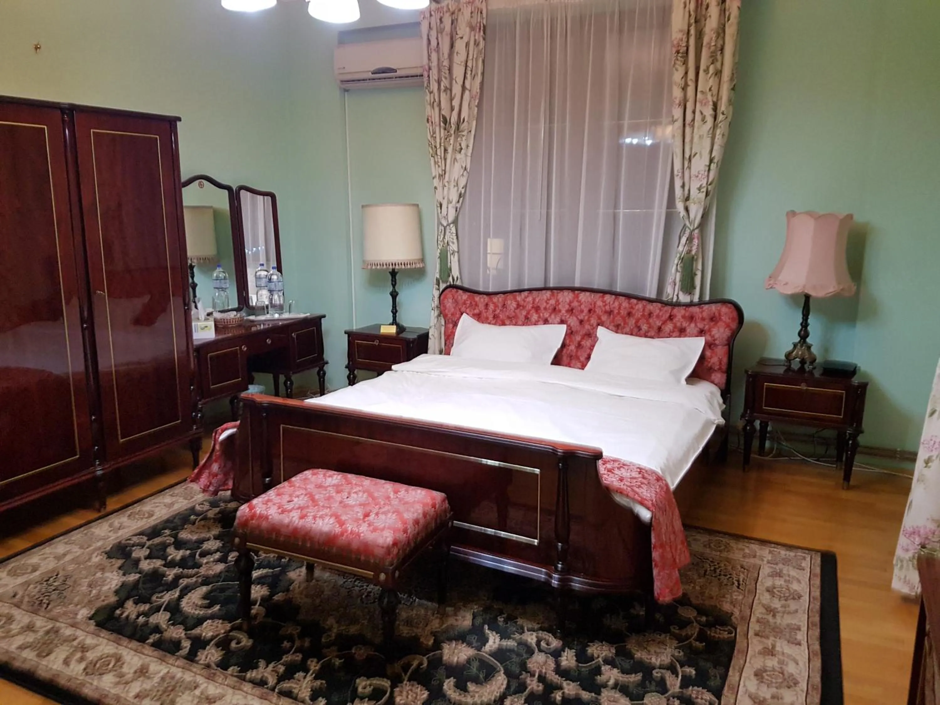 Bedroom, Bed in Bucharest Boutique Accommodation by Hotels