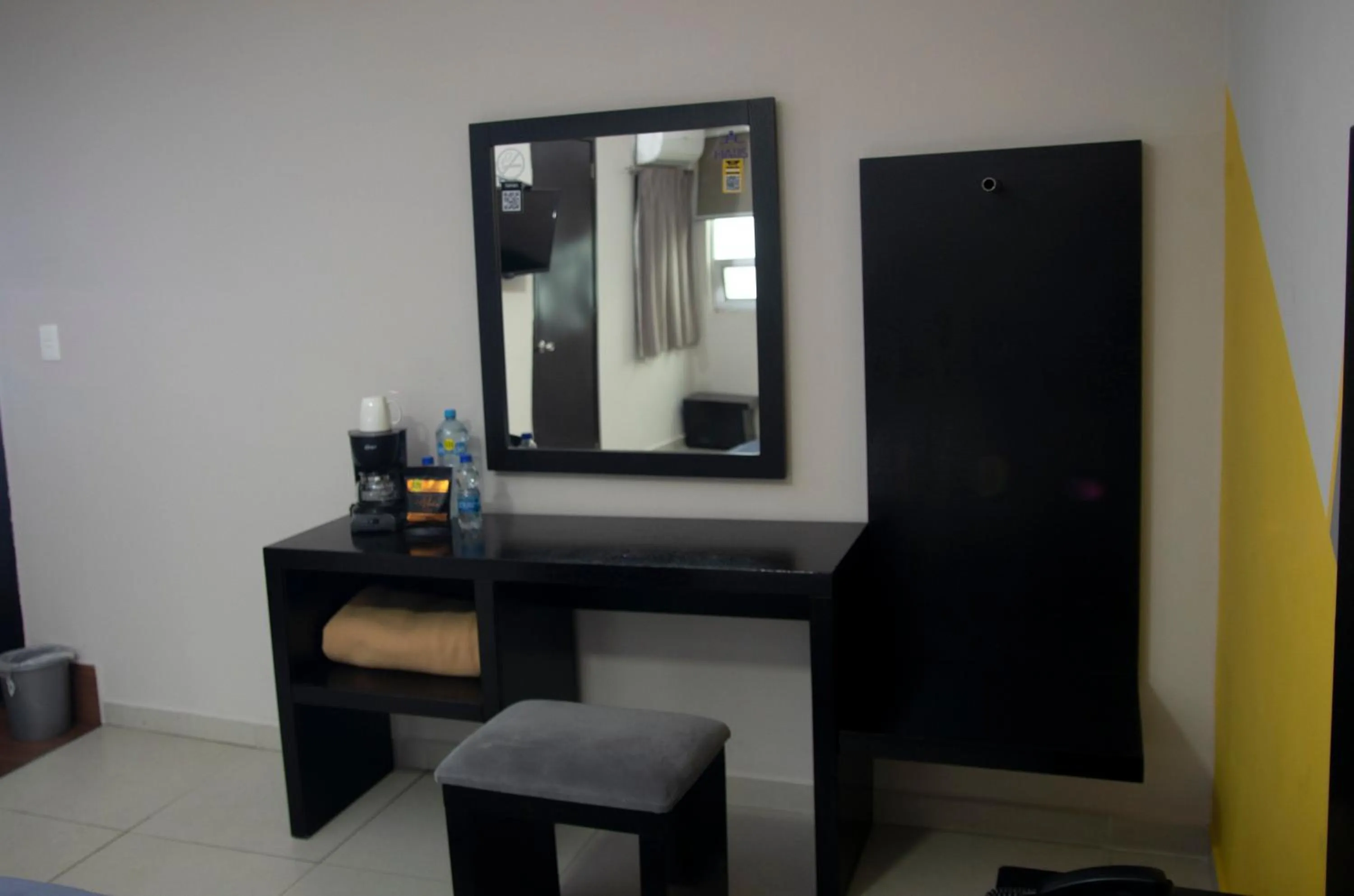 room service in Hotel HAUS Express