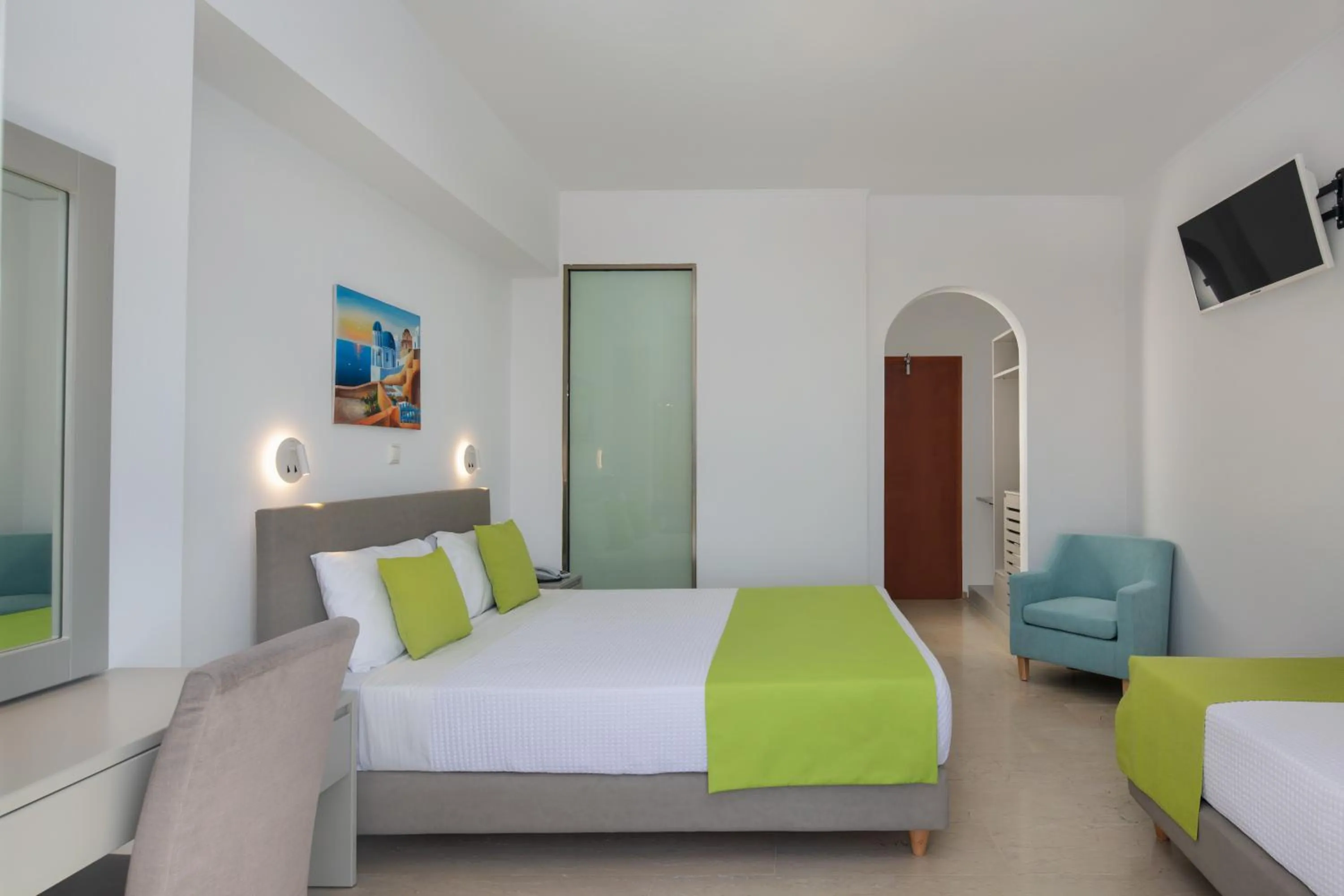 Bedroom, Bed in Makarios Hotel