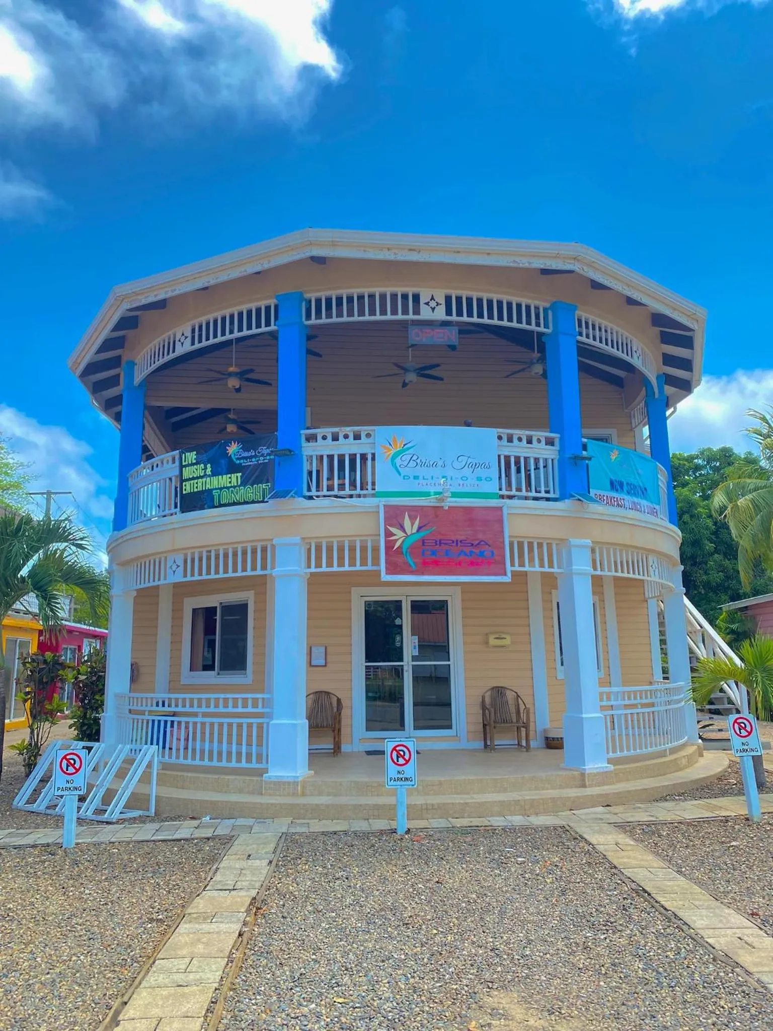 Property building in Brisa Oceano Resort