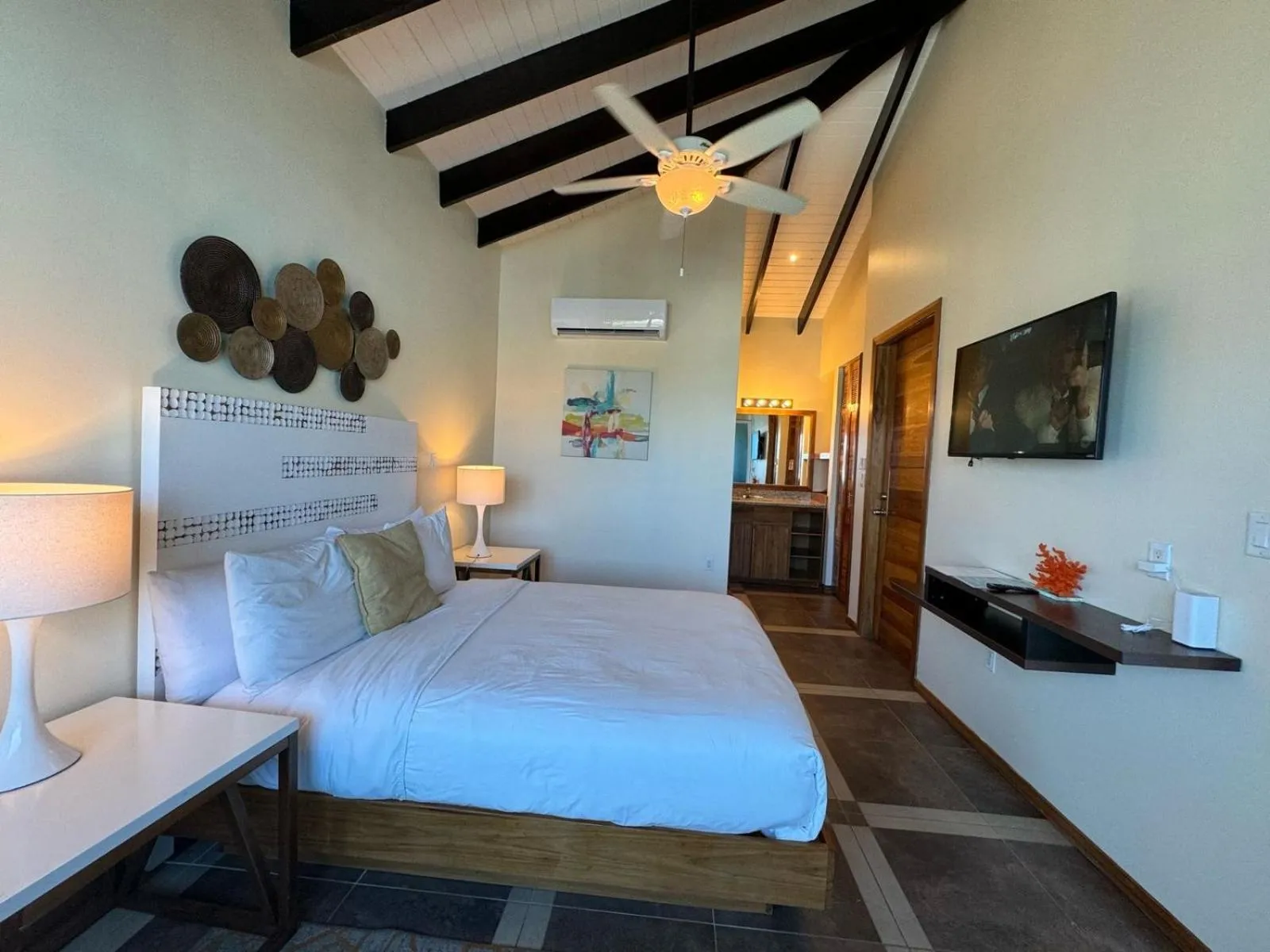 Bed in Brisa Oceano Resort