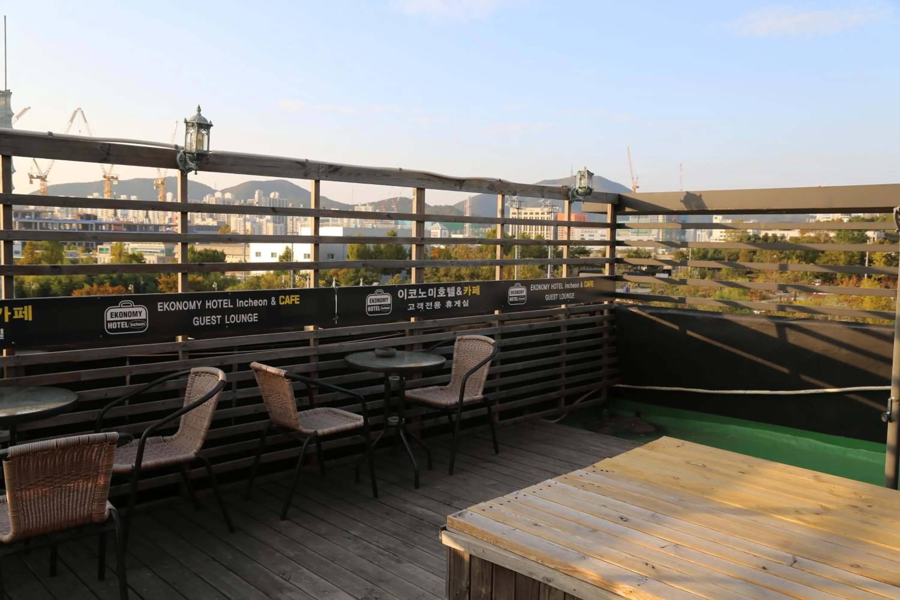 Balcony/Terrace in Ekonomy Hotel Incheon