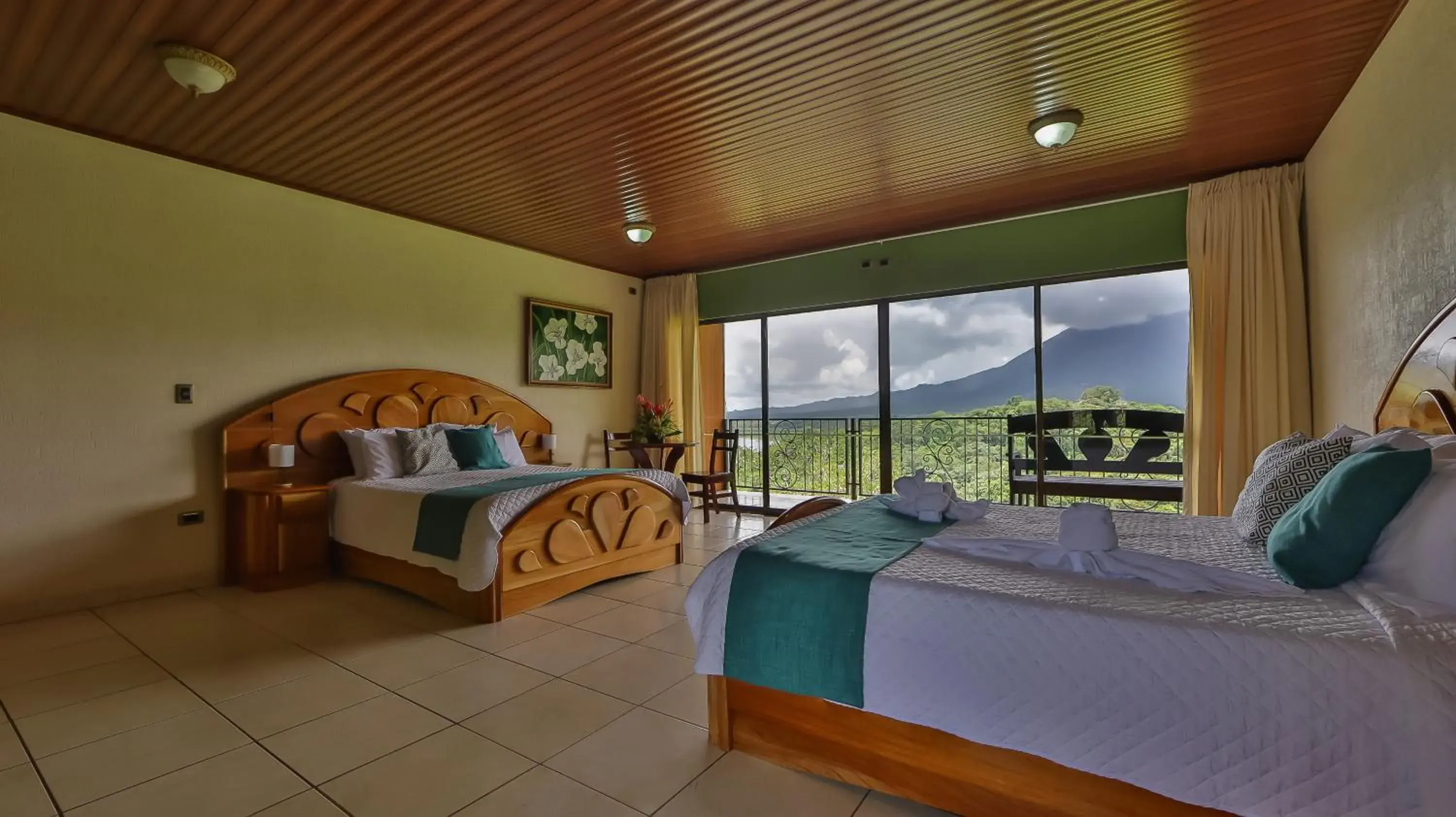 Quadruple Room with Mountain View in Hotel Linda Vista Quadruple Room with Mountain View in Hotel Linda Vista