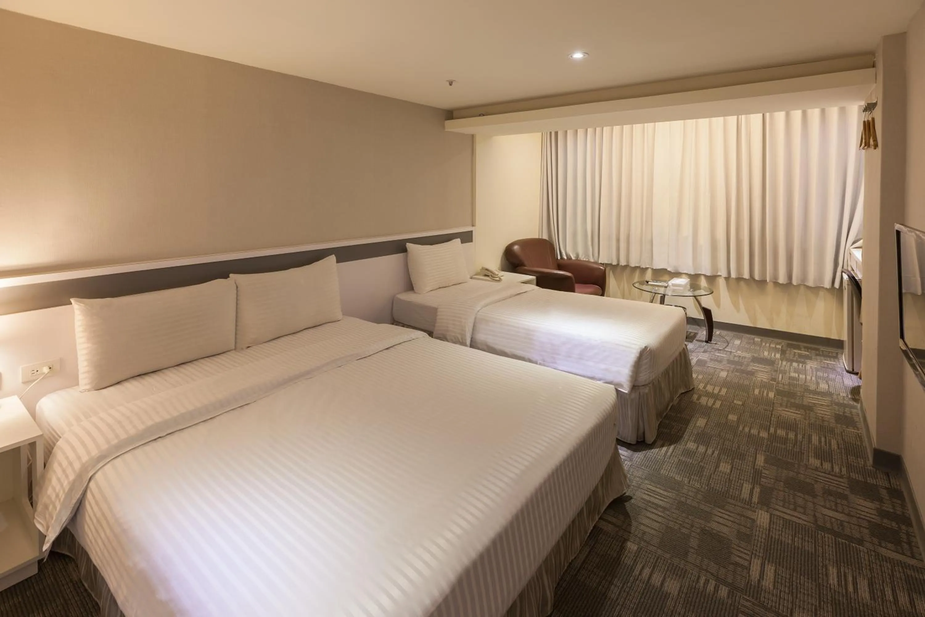 Photo of the whole room, Bed in 9ine Hotel