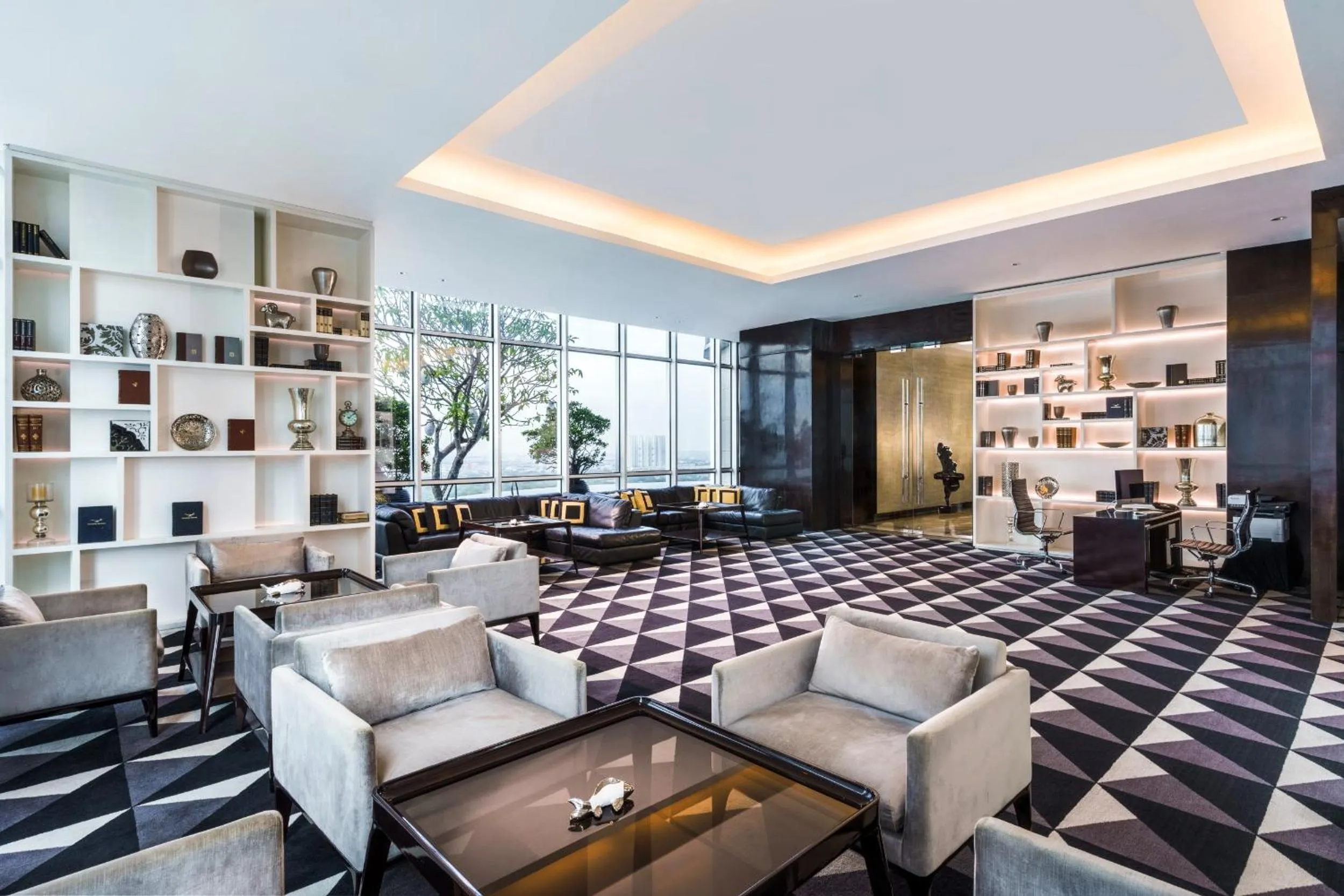 Lounge or bar in Hotel Ciputra World Surabaya managed by Swiss-Belhotel International