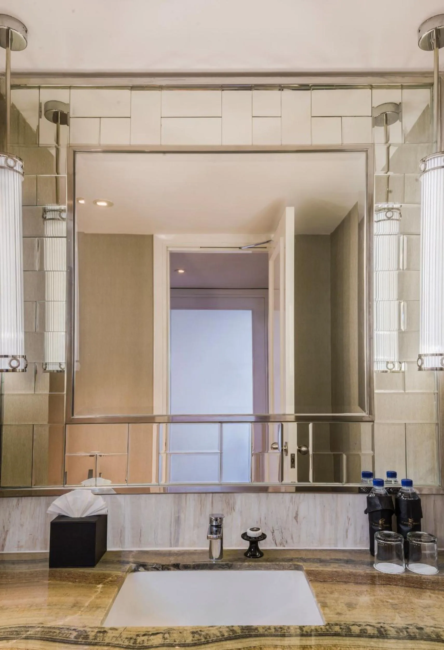 Shower in Hotel Ciputra World Surabaya managed by Swiss-Belhotel International