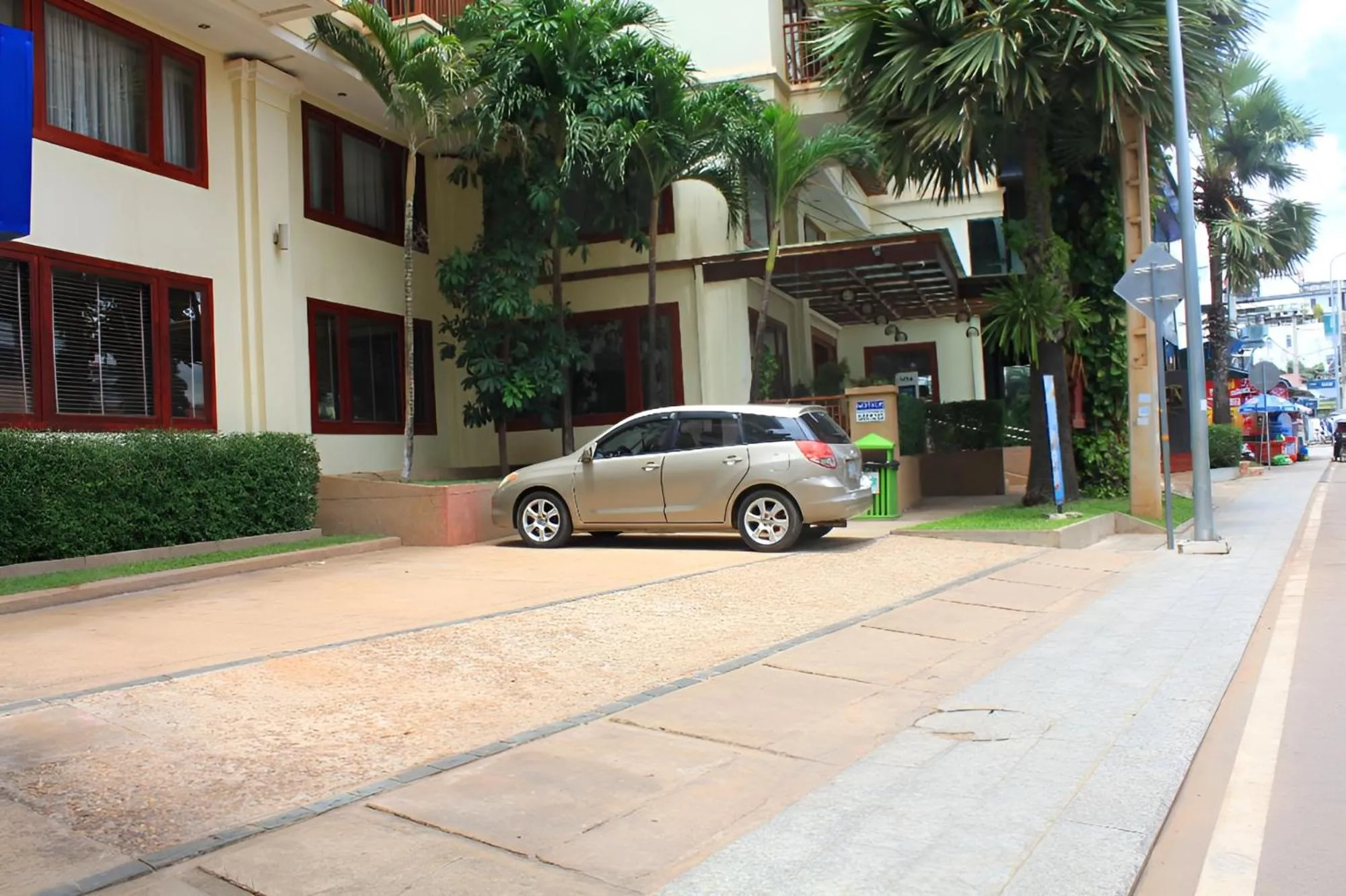 Parking in Cheathata CTS Hotel Siem Reap