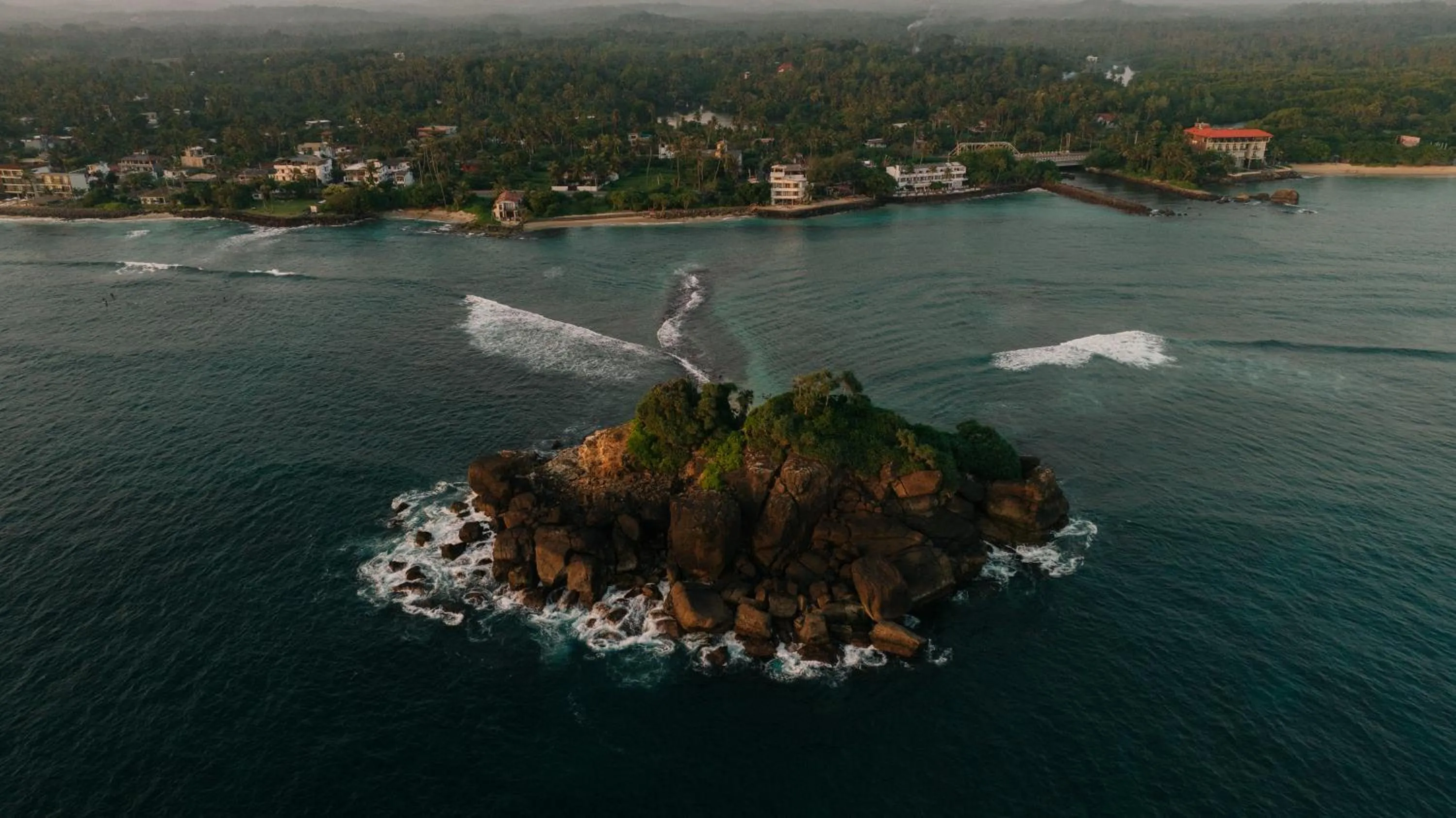 Beach House Goviyapana