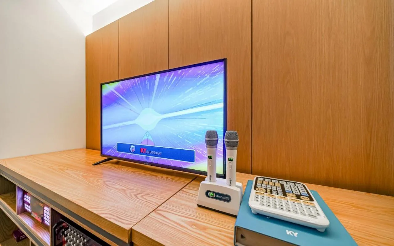 Karaoke in Haeundae The Van Hotel