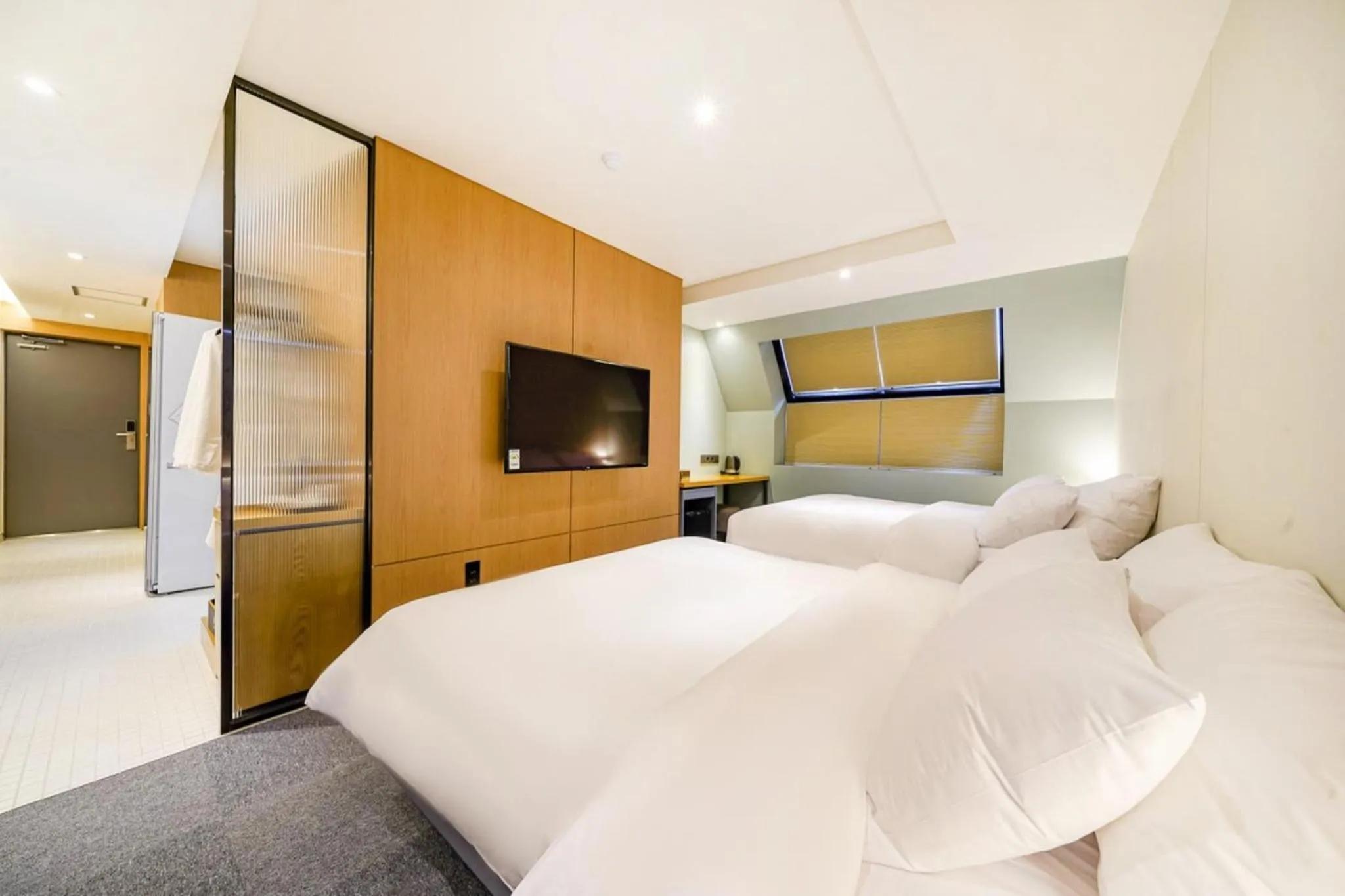 Bedroom, Bed in Haeundae The Van Hotel