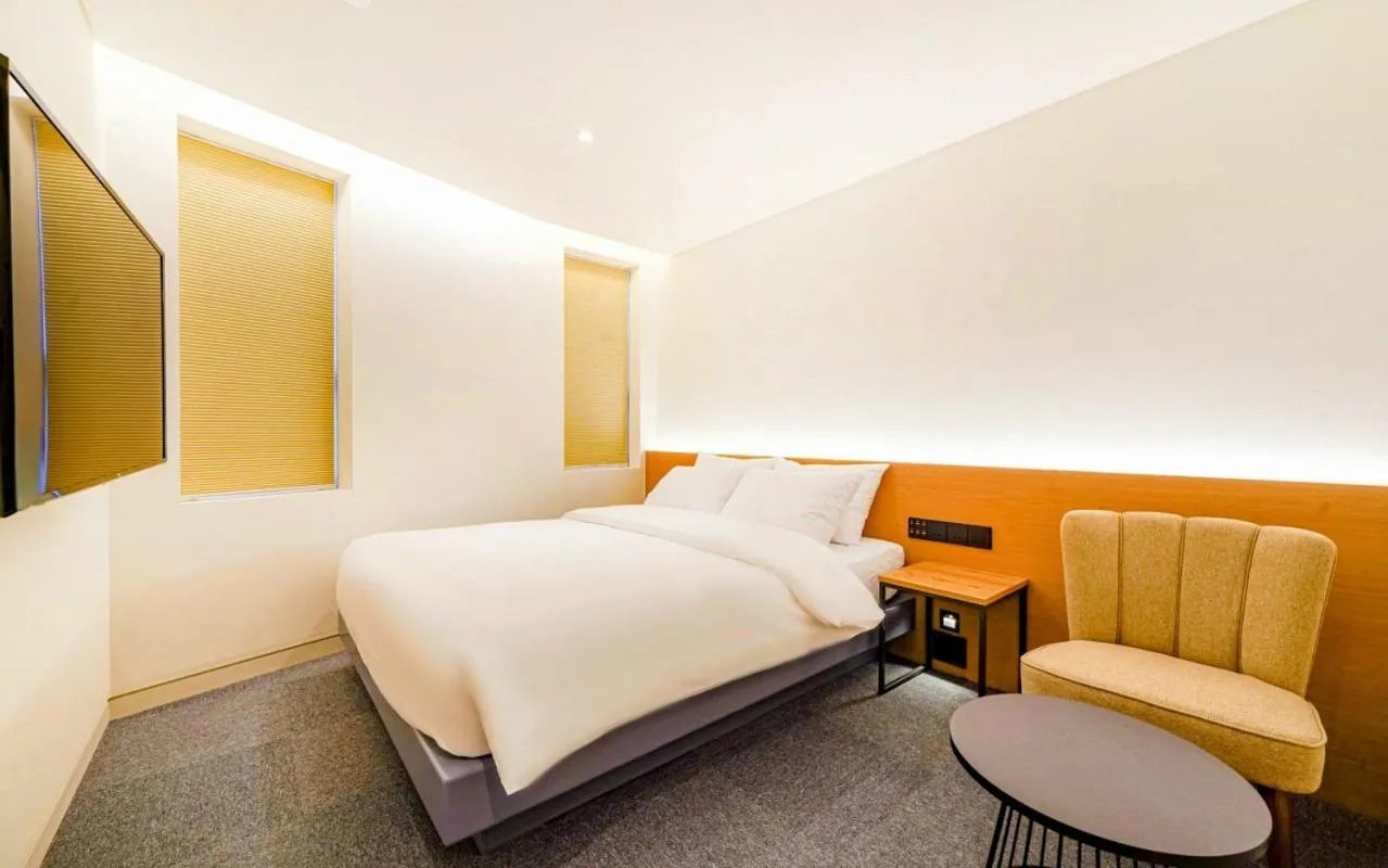 Bed in Haeundae The Van Hotel