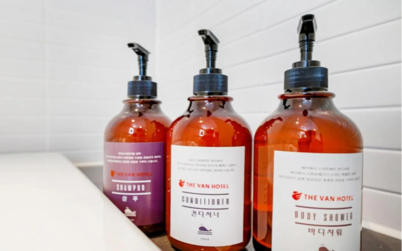 Shower in Haeundae The Van Hotel