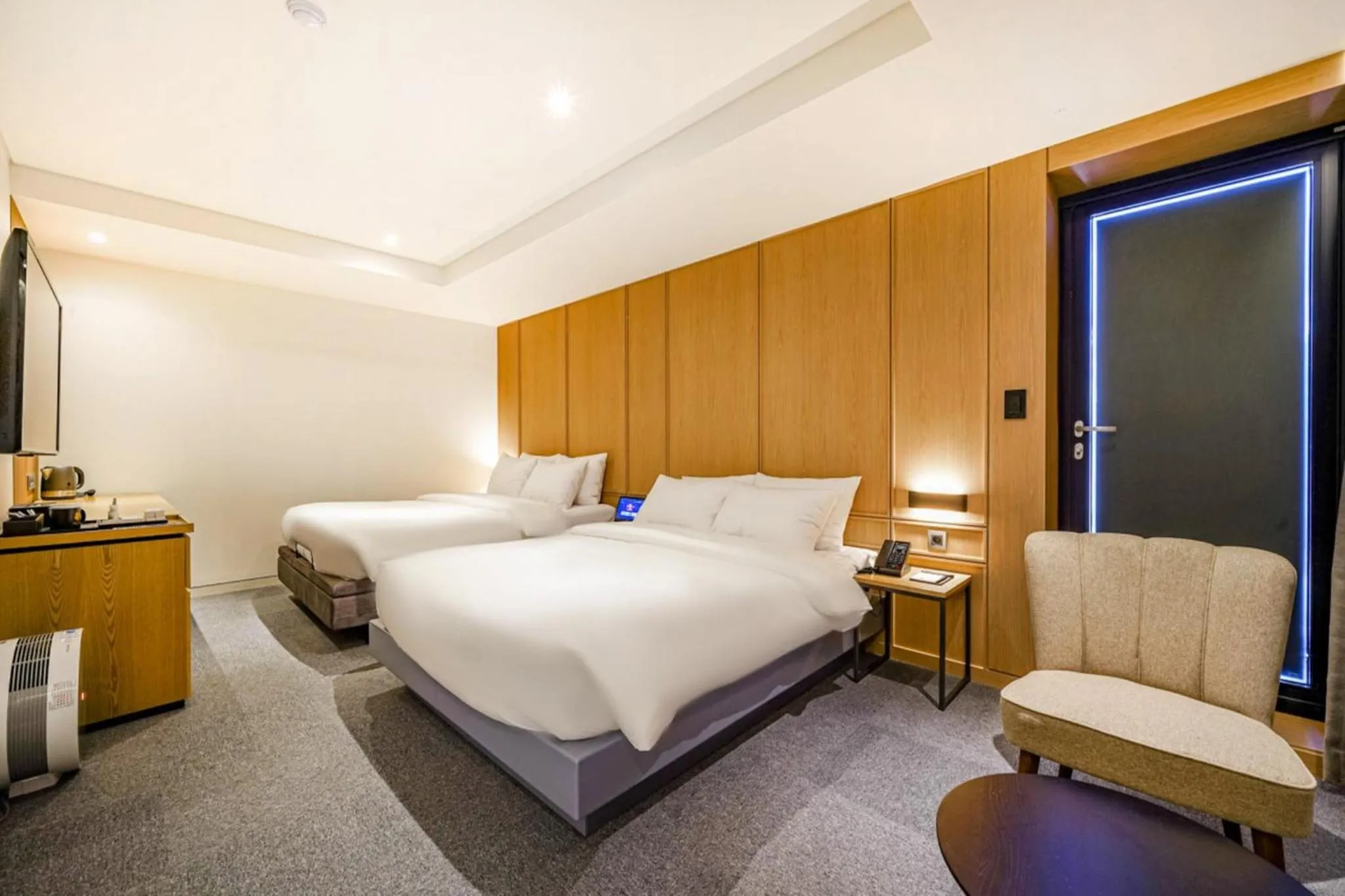 Bedroom, Bed in Haeundae The Van Hotel