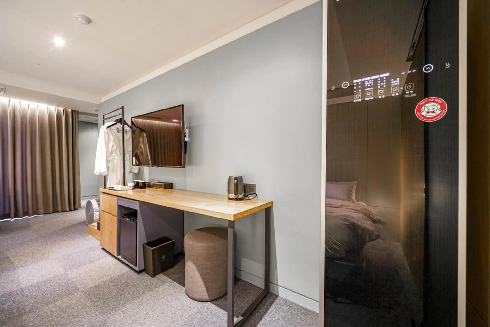 Bedroom in Haeundae The Van Hotel