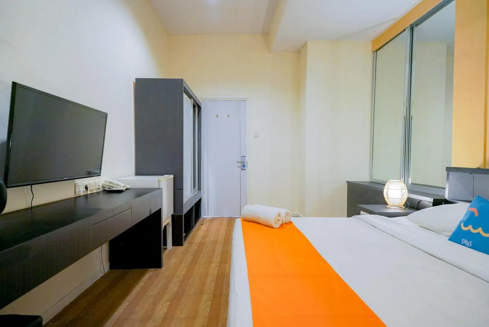 Bedroom, Bed in Sans Sunset Point Seminyak